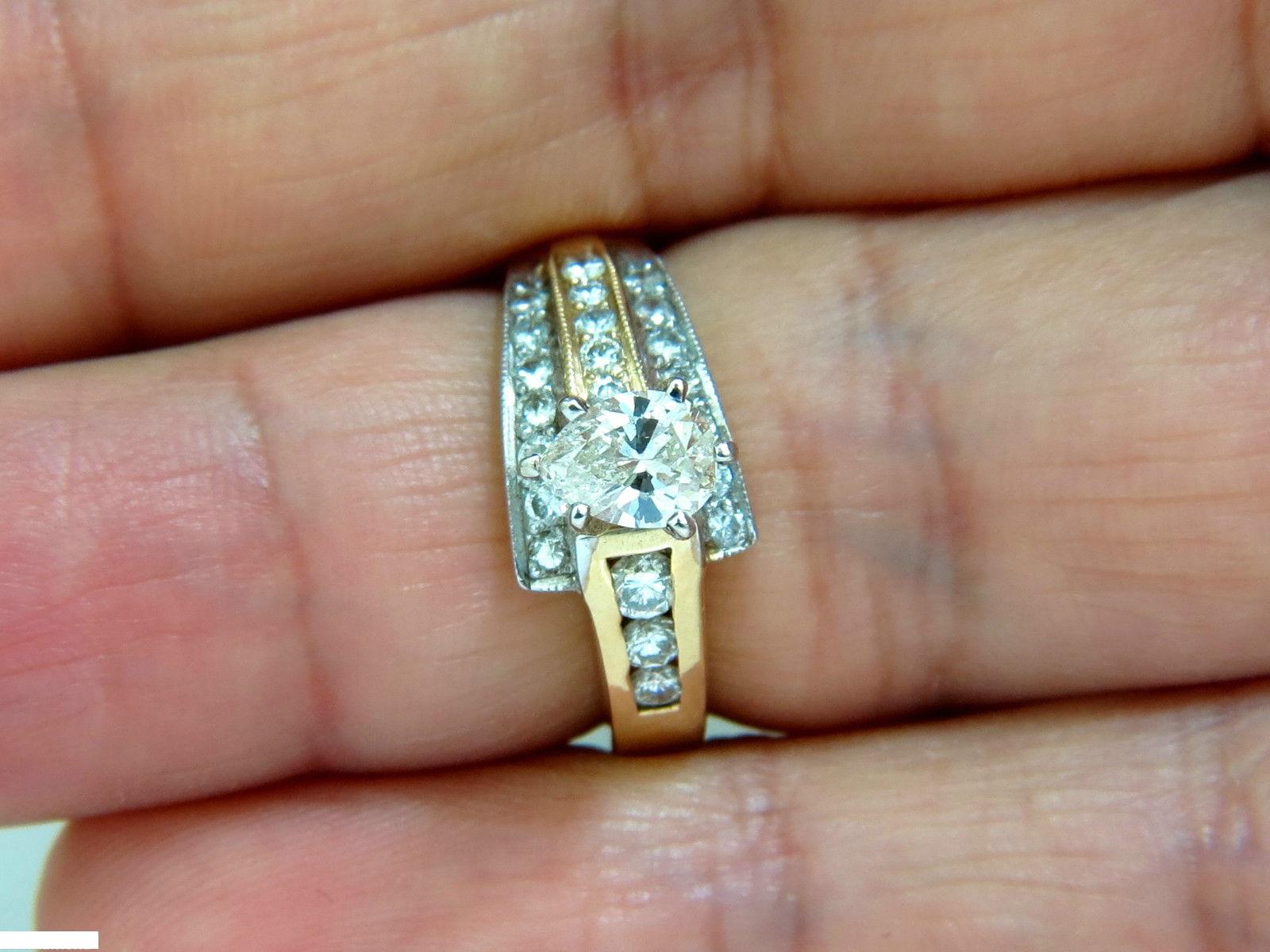 1.00 Carat Brilliant Pear Shape Diamond Ring 14 Karat Crossover Deco For Sale 3