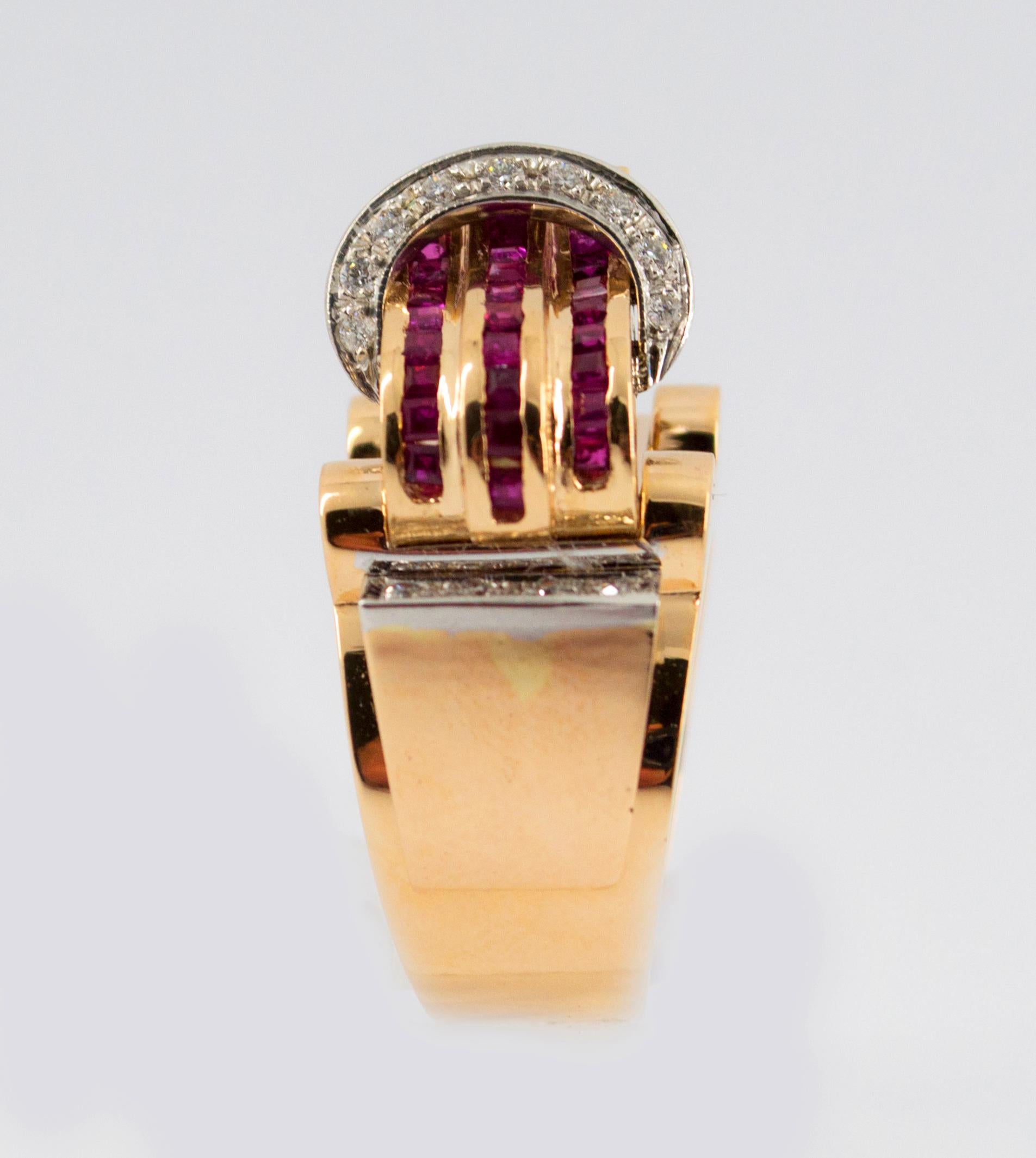 This Ring is made of 14K Yellow Gold.
This Ring has 0.35 Carats of White Diamonds.
This Ring has 1.00 Carats of Carre Cut Rubies.
We can also make it with Blue Sapphires or Emeralds.
This Ring is a Poison Ring inspired by Renaissance.
Size ITA: 15