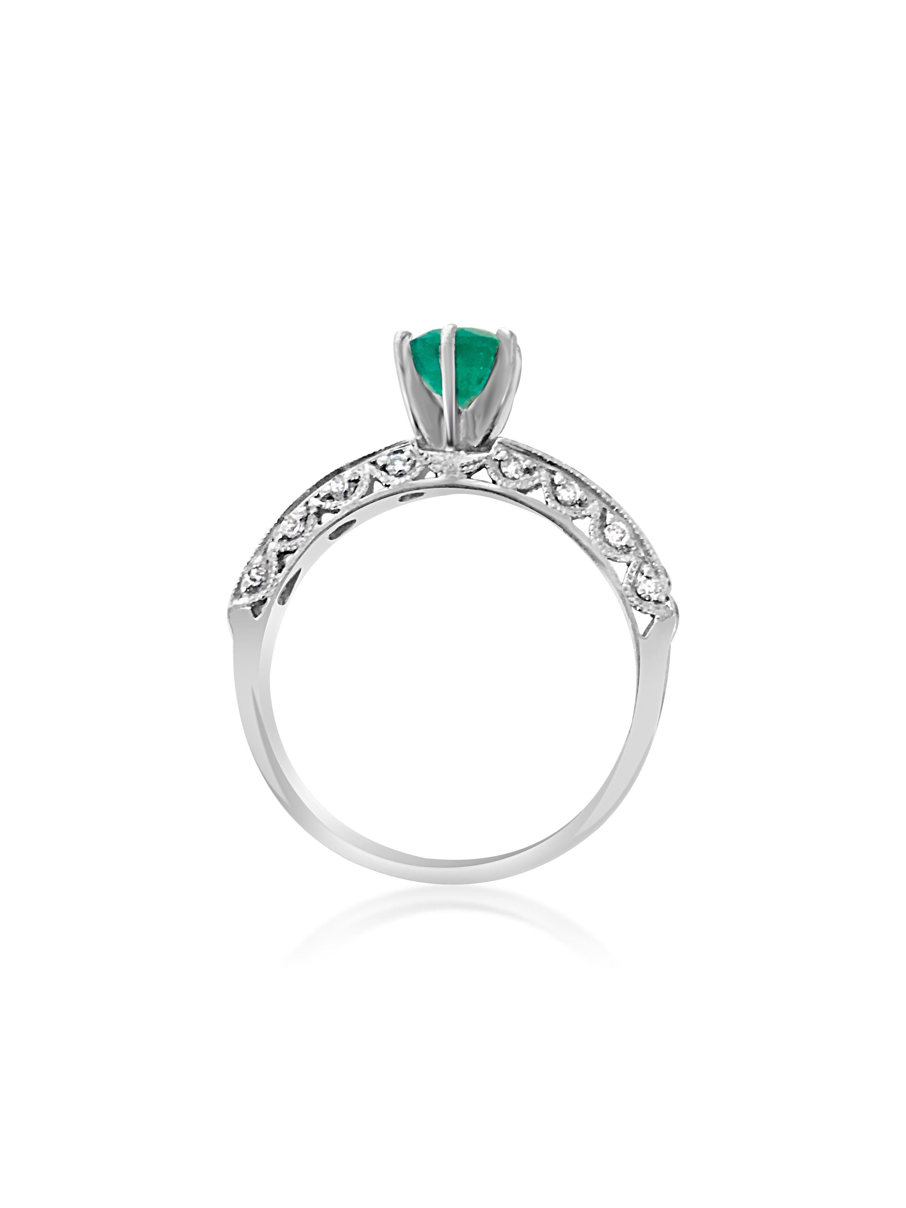 Round Cut 1.00 Carat Colombian Emerald Diamond Engagement Ring For Sale