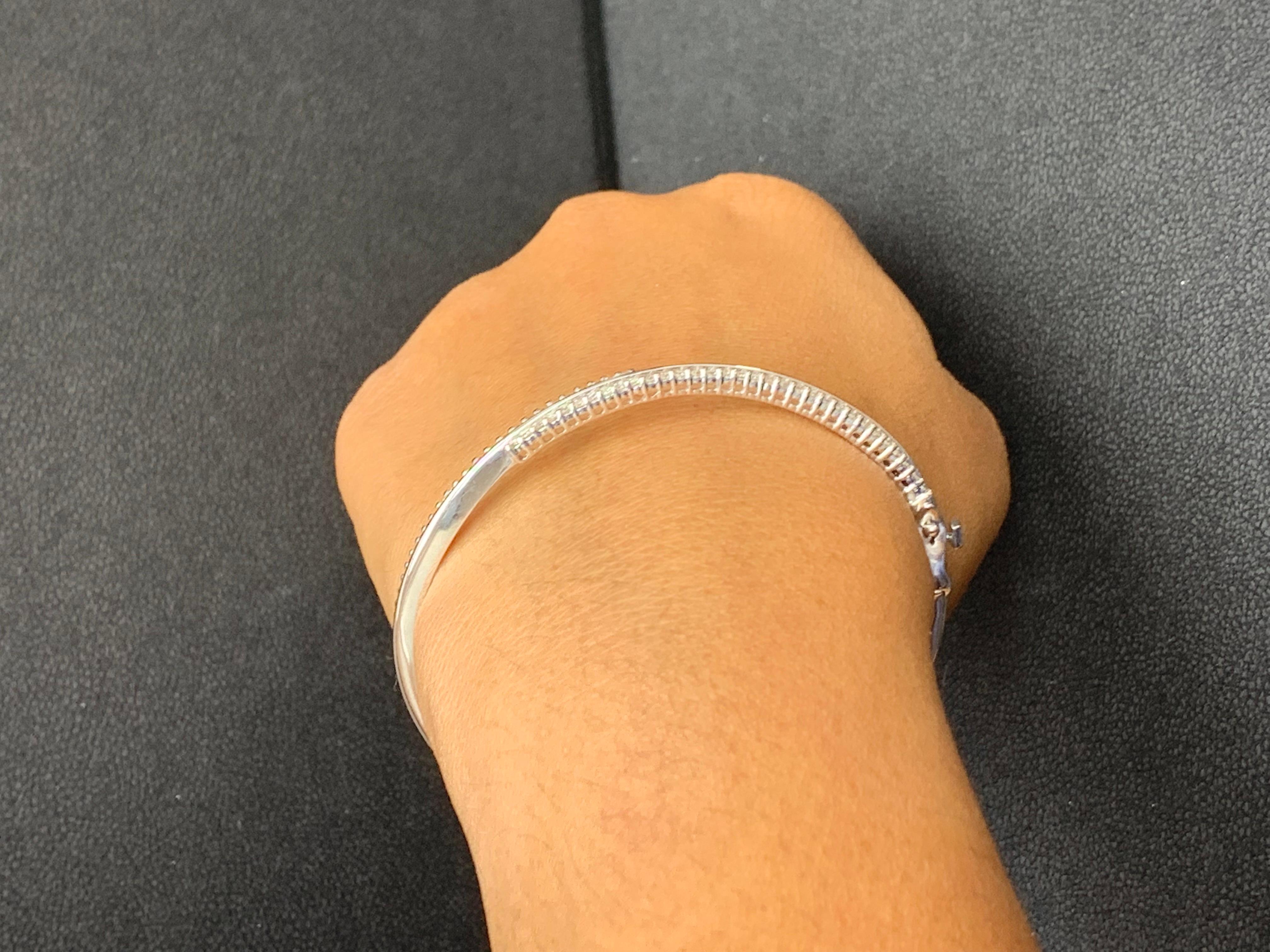Modern 1.00 Carat Curved Diamond Bangle in 14K White Gold For Sale