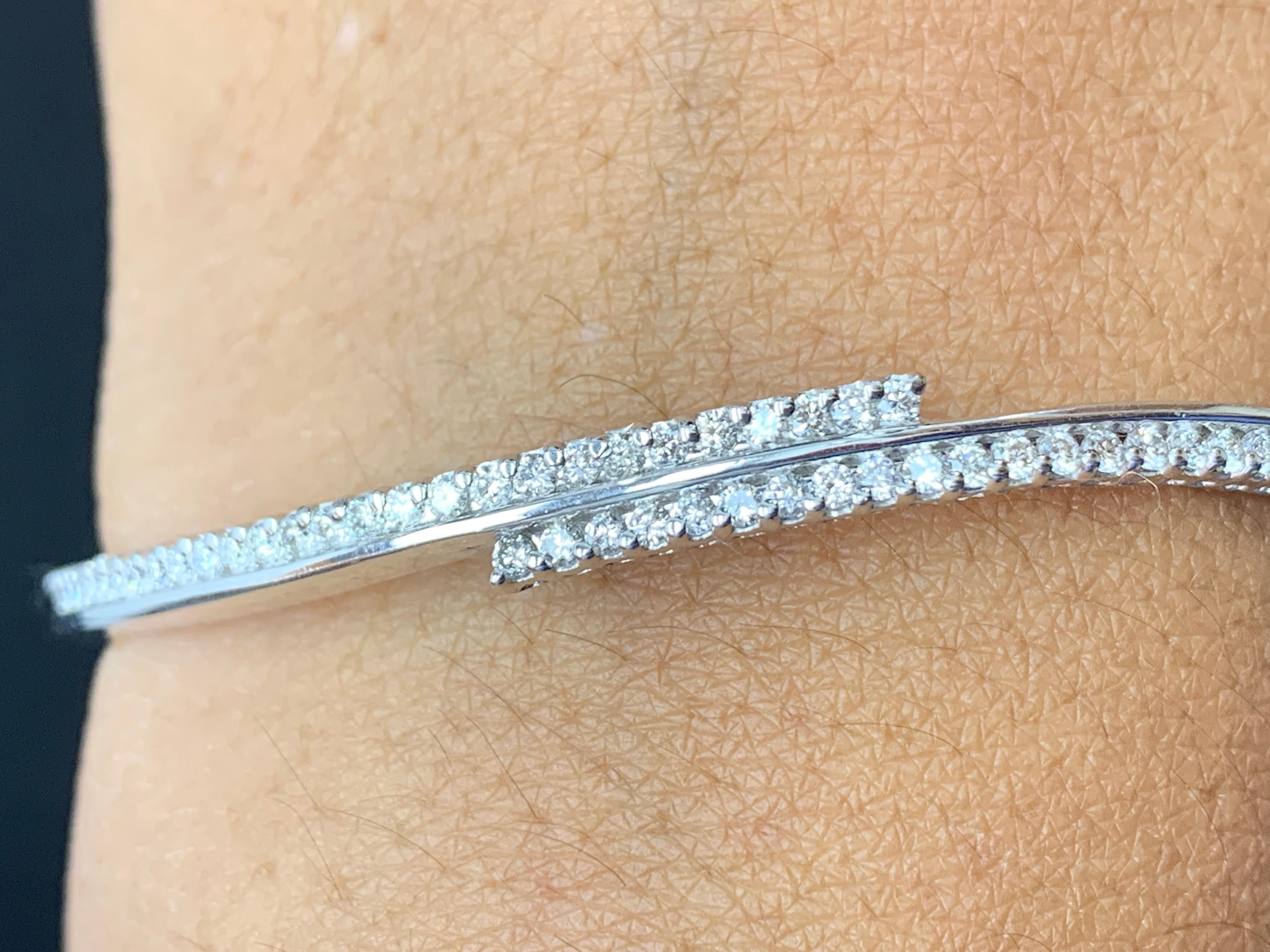 Women's 1.00 Carat Curved Diamond Bangle in 14K White Gold For Sale