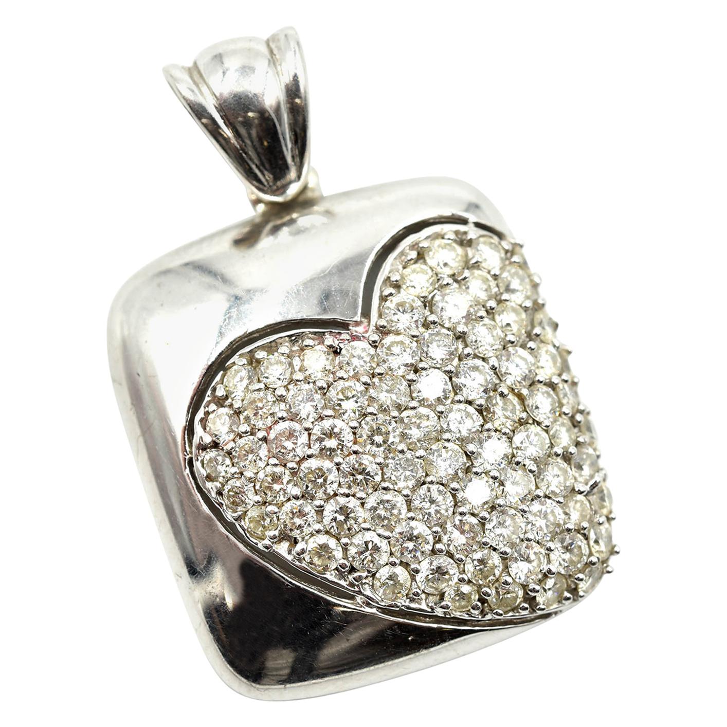 1.00 Carat Diamond 14 Karat White Gold Pave Heart Pendant For Sale