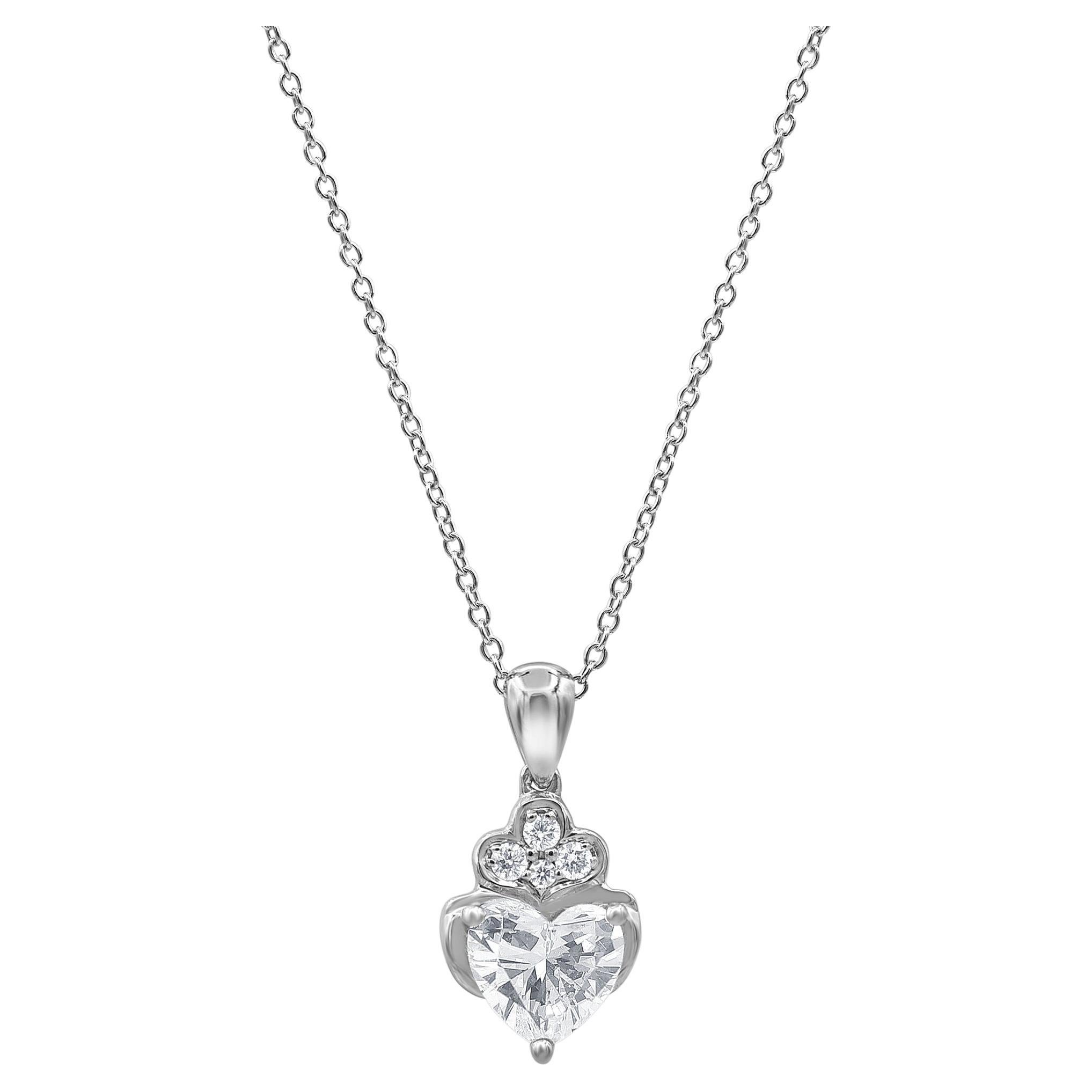 1.00 Carat Diamond, 18K White Gold Prong Set Heart Pendant Necklace For Sale