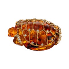1.00 Carat Diamond Amber Yellow Gold Carved Turtle Brooch