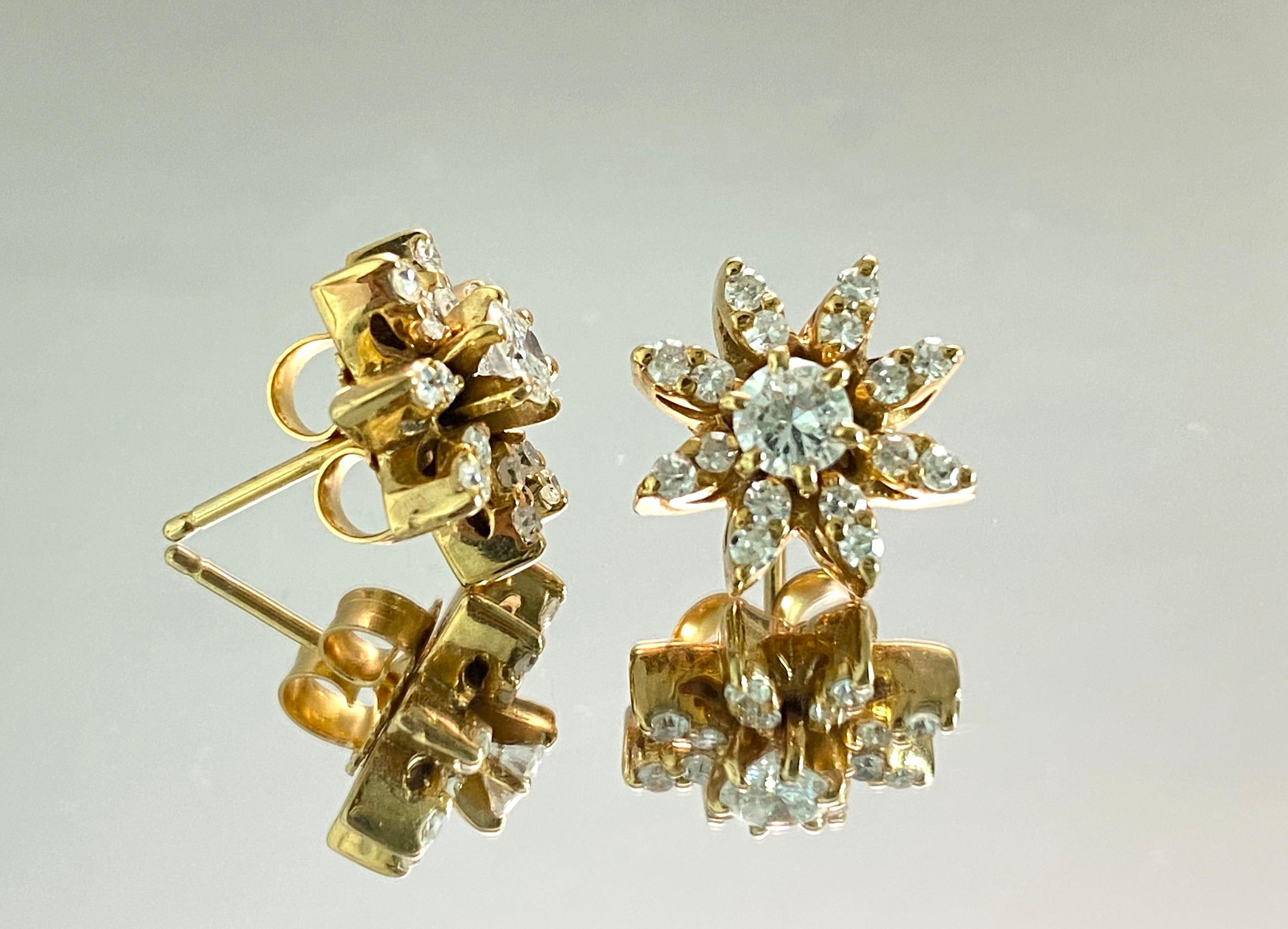 Contemporary 1.00 Carat Diamond and Gold Star Motif Studs For Sale