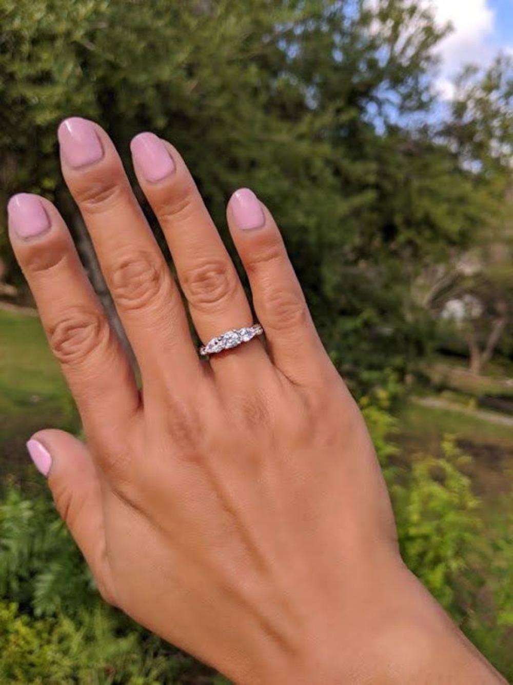 For Sale:  1.00 Carat Diamond Engagement Ring 4