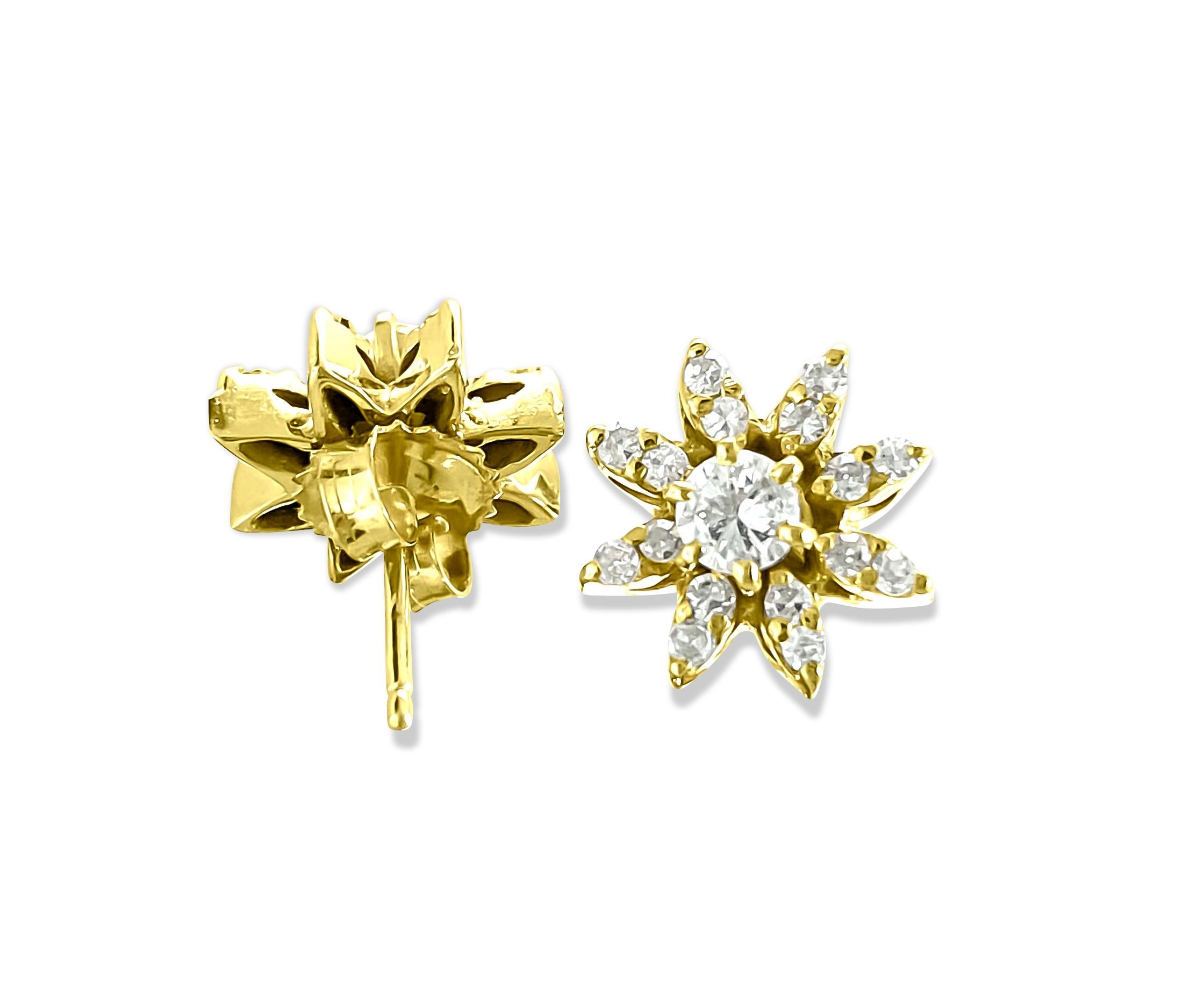 Brilliant Cut 1.00 Carat Diamond Gold Art Deco Stud Earrings For Sale