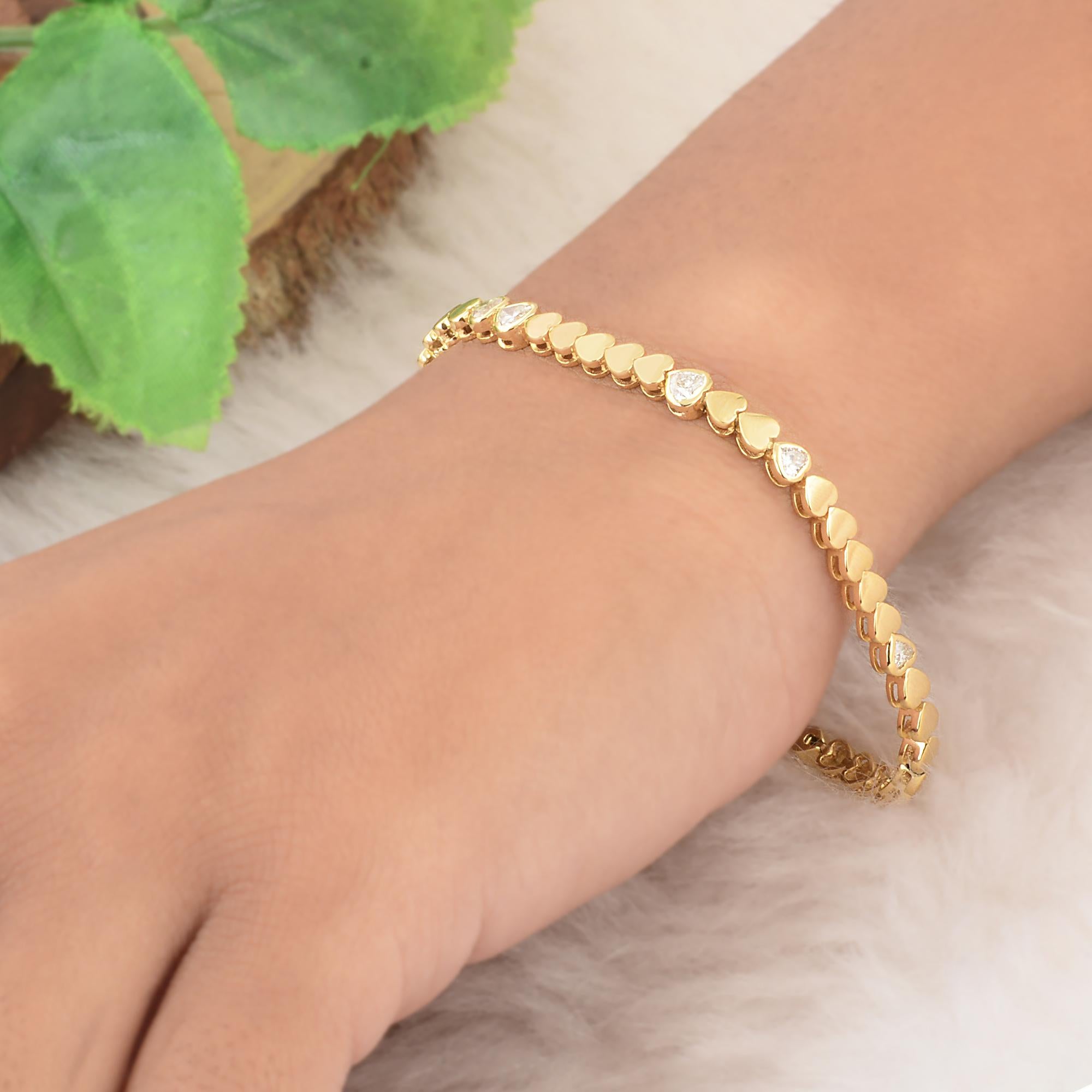Moderne Bracelet à breloques en forme de cœur en or jaune massif 14 carats avec diamants de 1,00 carat en vente