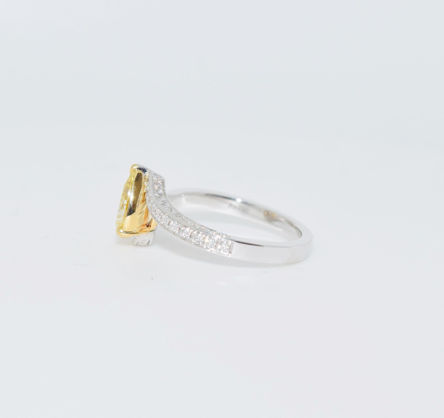 1.00 Carat Diamond Ring VS2 Clarity GIA Certified For Sale 1