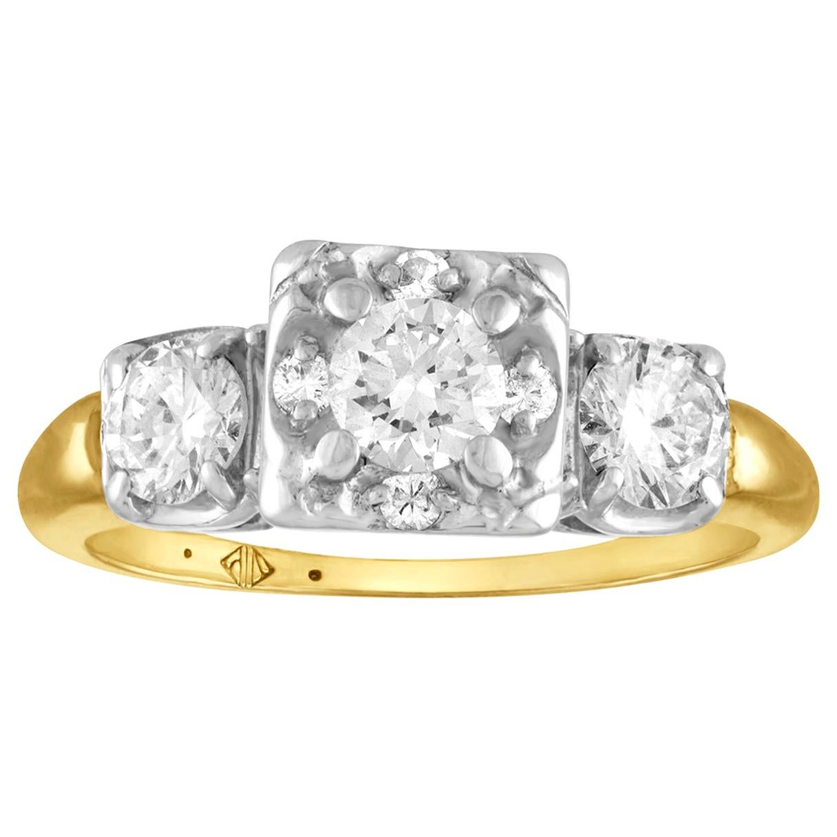 1.00 Carat Diamond Three-Stone Gold Ring For Sale