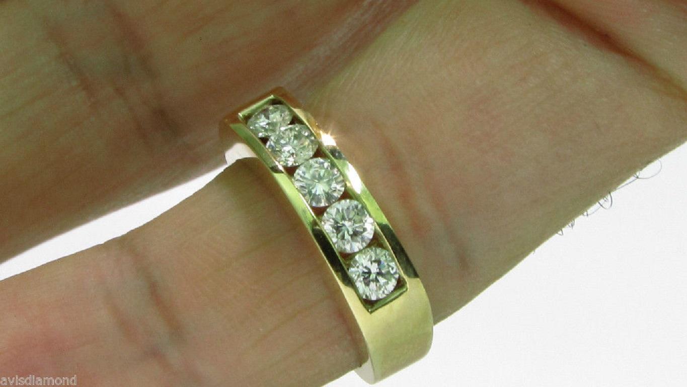Women's or Men's 1.00 Carat Diamonds Band Ring 14 Karat Classic Channel For Sale