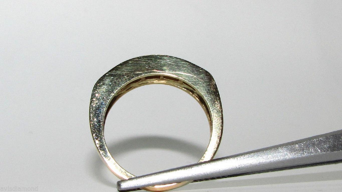 1.00 Carat Diamonds Band Ring 14 Karat Classic Channel For Sale 3