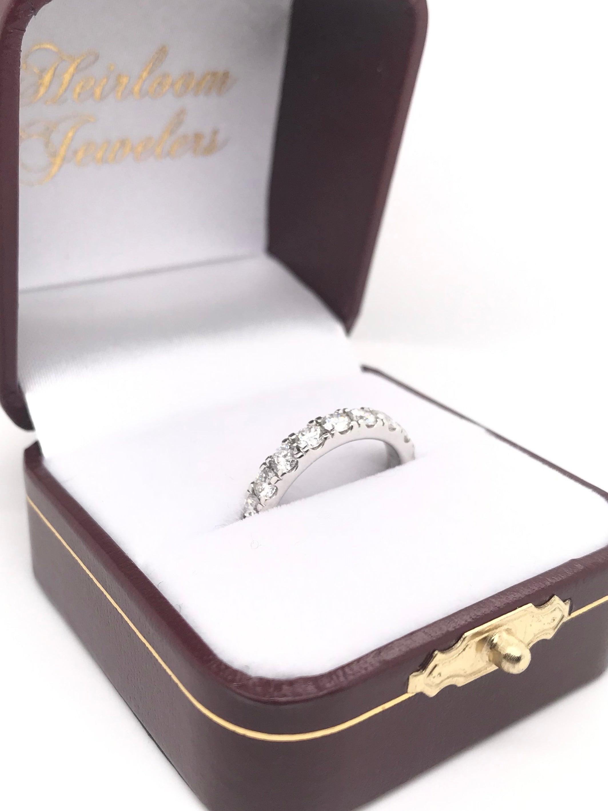 Women's 1.00 Carat DTW Diamond Band For Sale