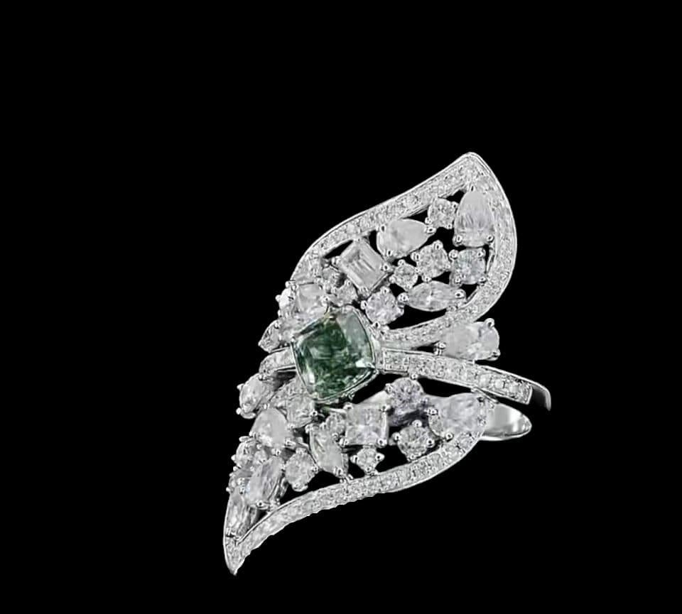 1.00 Carat Fancy Green Diamond Ring VS Clarity AGL Certified In New Condition For Sale In Kowloon, HK