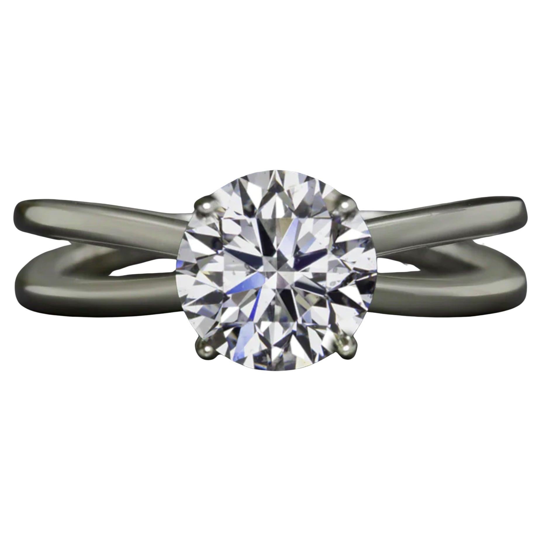 Anillo de compromiso solitario con diamante redondo certificado GIA de 1,00 quilates y caña partida