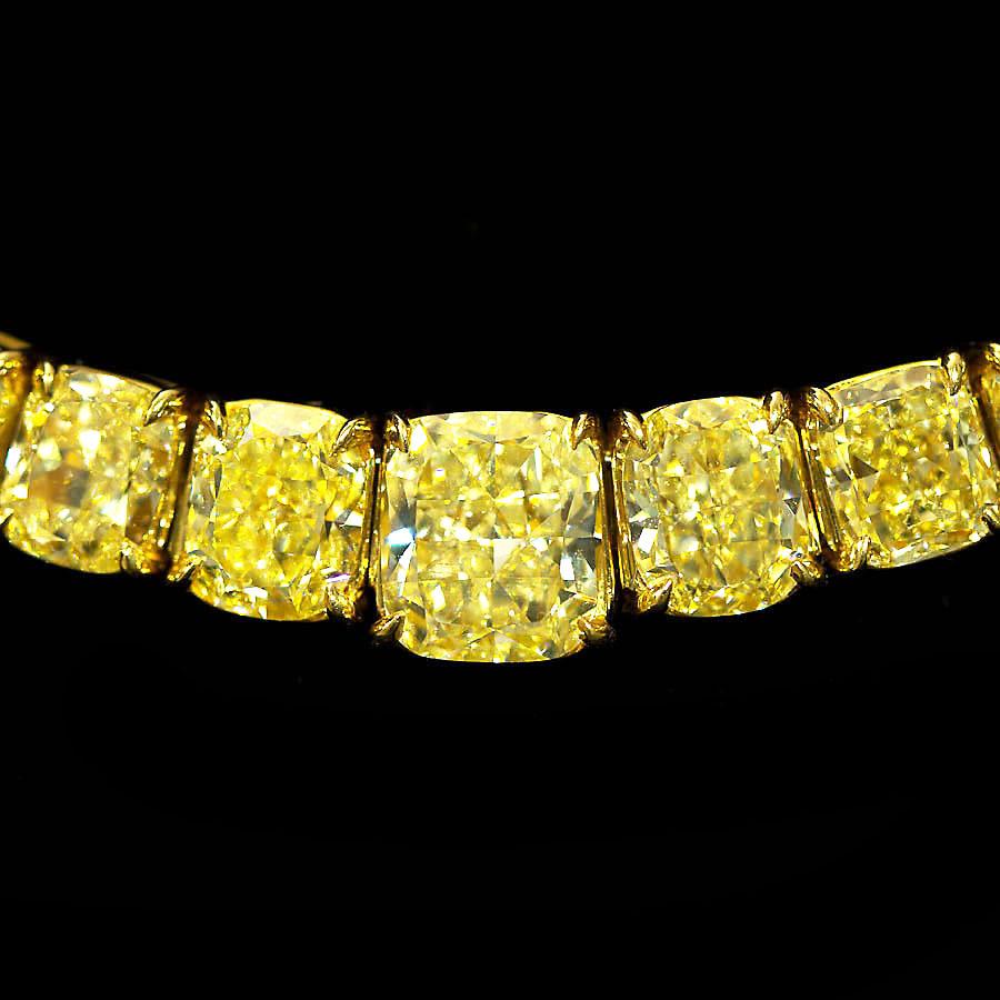Contemporary Grand 100 Carat Fancy Yellow Diamond Necklace