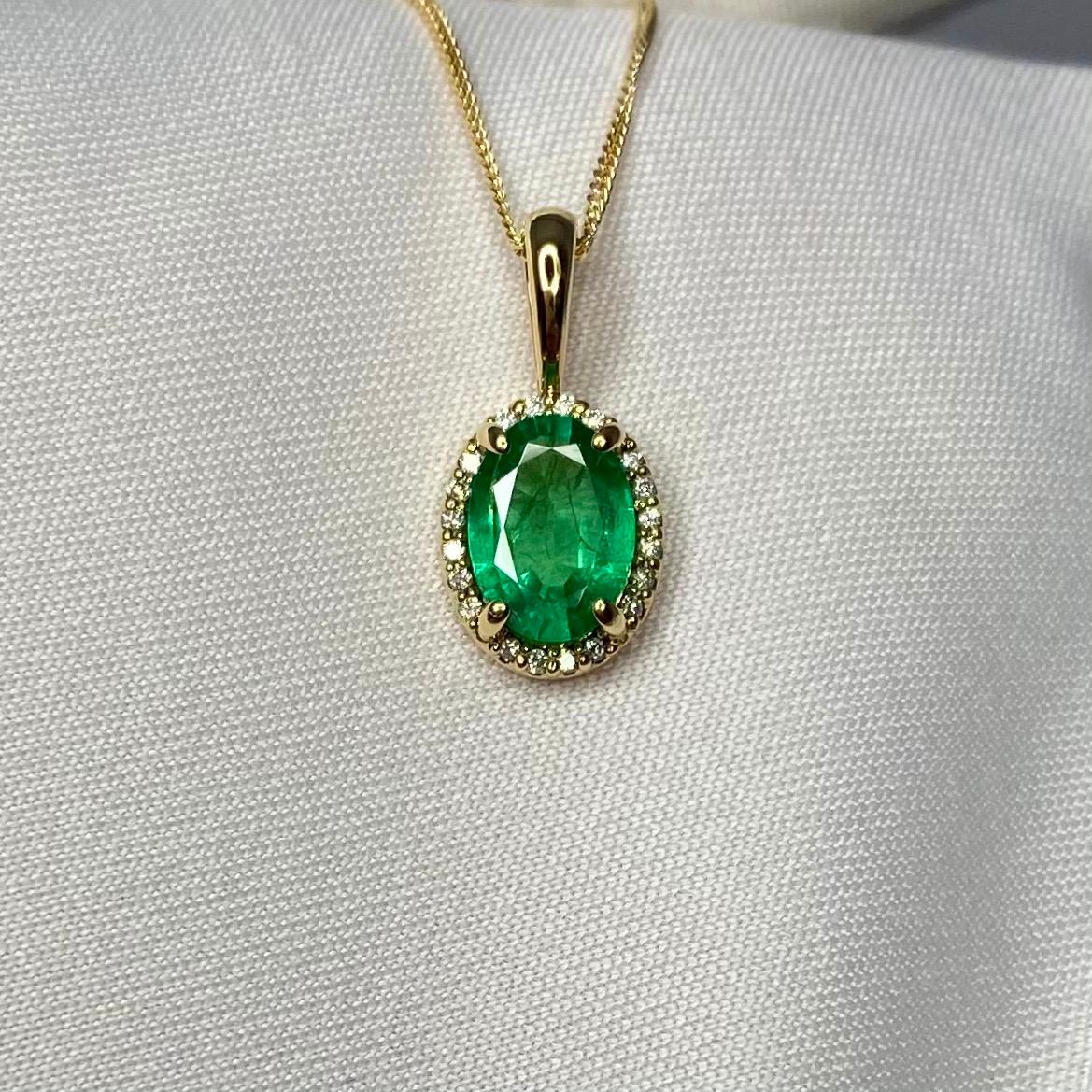 1.00 Carat Green Emerald & Diamond 18 Karat Gold Oval Cut Halo Pendant Necklace 3