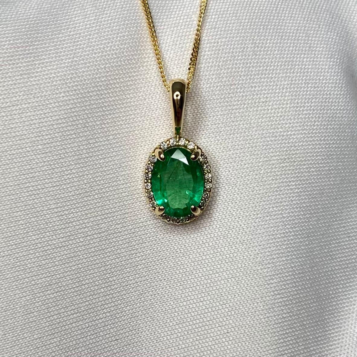 1.00 Carat Green Emerald & Diamond 18 Karat Gold Oval Cut Halo Pendant Necklace 4