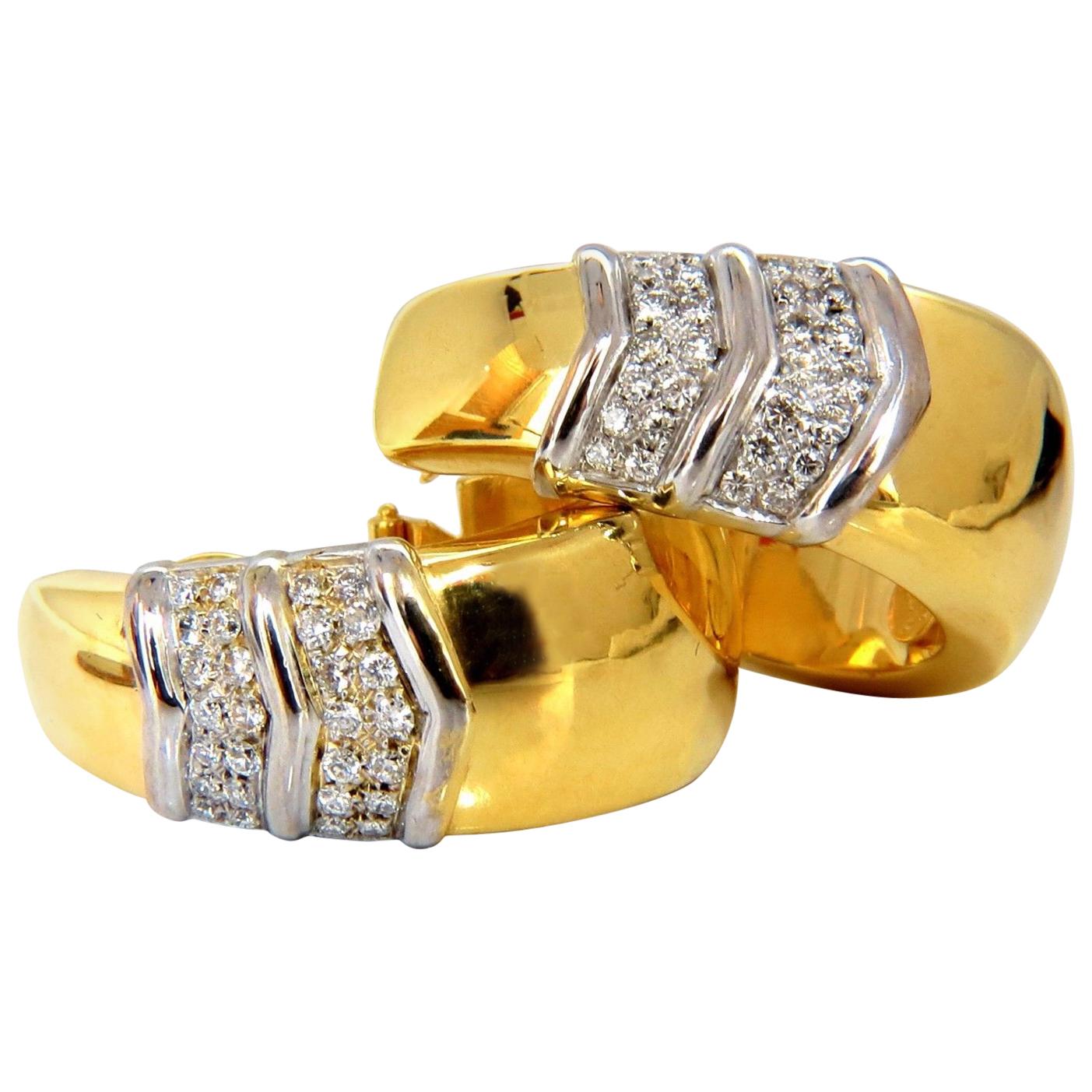 Créoles semi-créoles classiques en or 18 carats avec diamants de 1,00 carat de grande taille en vente