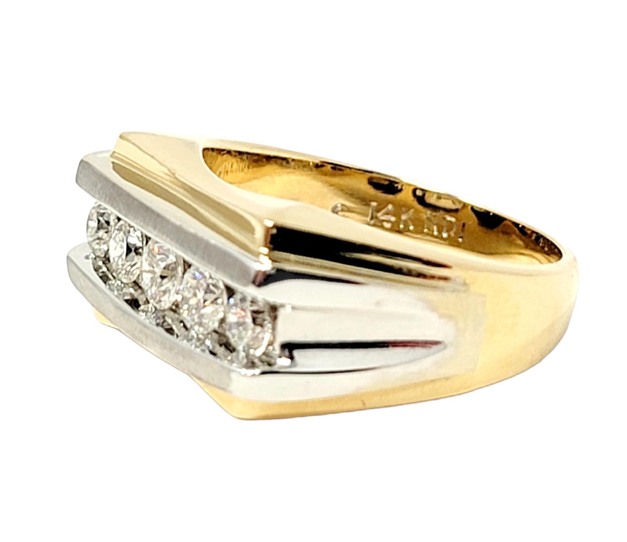 Contemporain Bague jonc pour homme en or jaune et blanc avec diamants ronds sertis en canal de 1,00 carat en vente