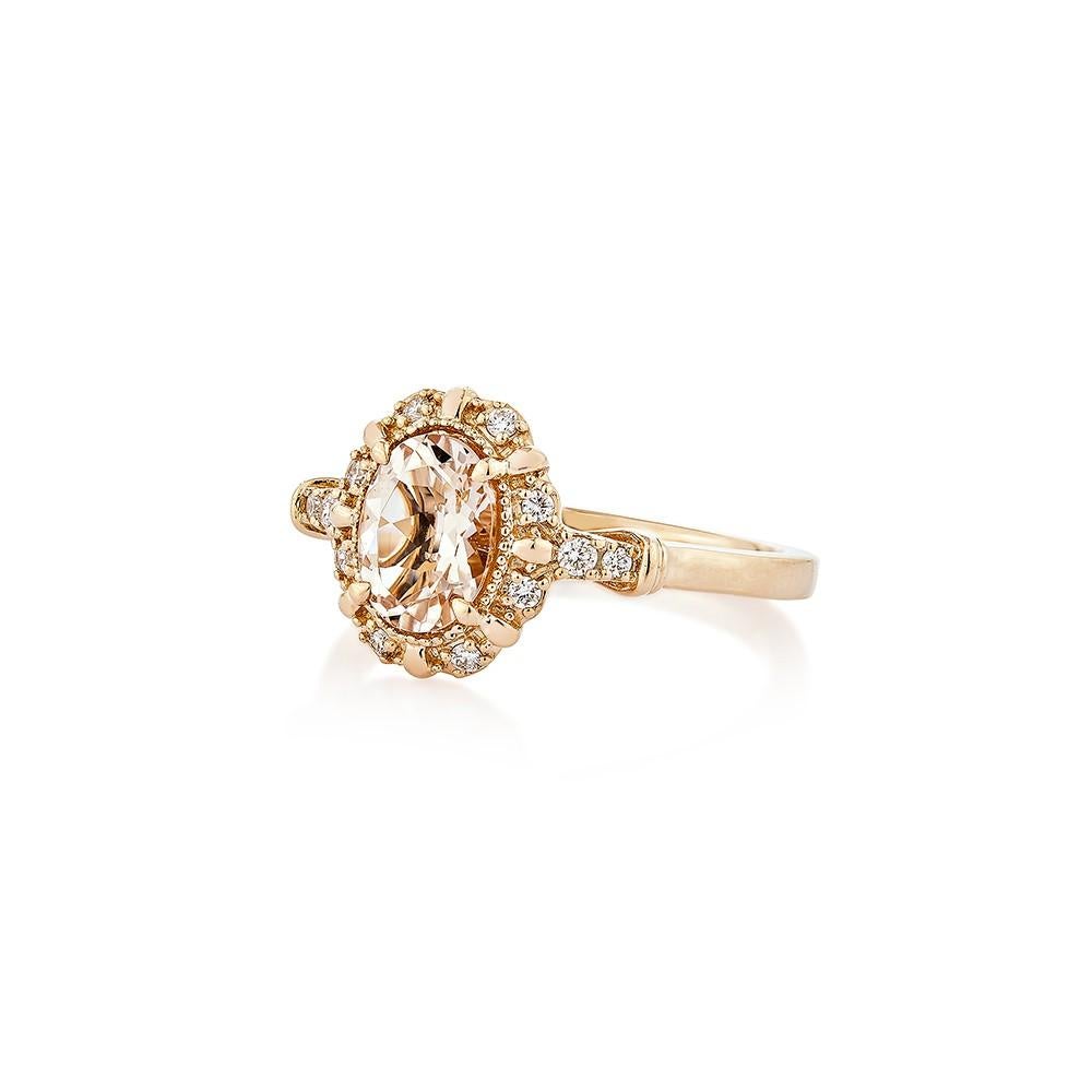 Oval Cut 1.00 Carat Morganite Fancy Ring in 18Karat Rose Gold with White Diamond.    For Sale