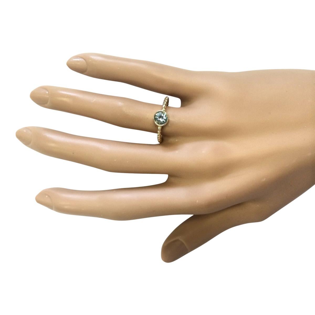 Natural Aquamarine Ring In 14 Karat Yellow Gold  In New Condition For Sale In Los Angeles, CA