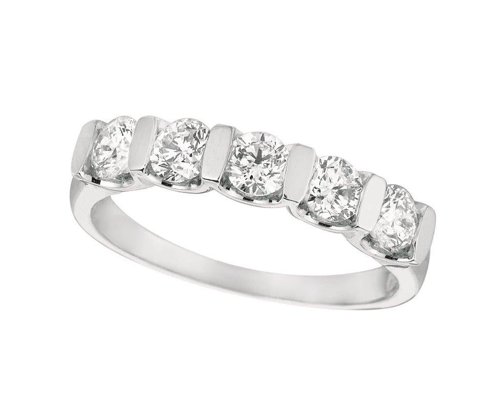 For Sale:  1.00 Carat Natural Diamond 5-Stone Ring Band G SI 14 Karat White Gold 3