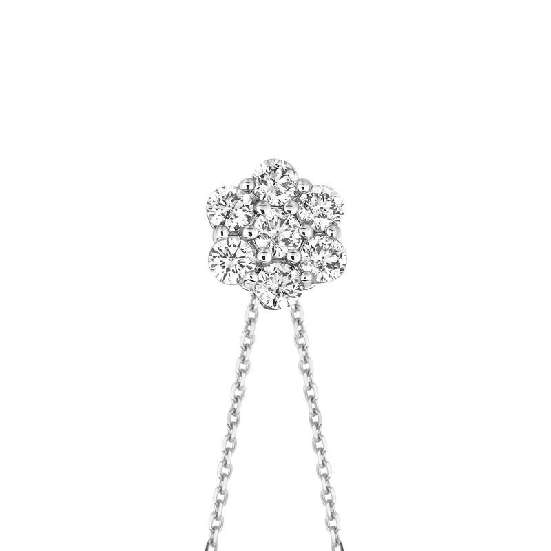 Contemporary 1.00 Carat Natural Diamond Flower Necklace 14 Karat White Gold G SI Chain For Sale