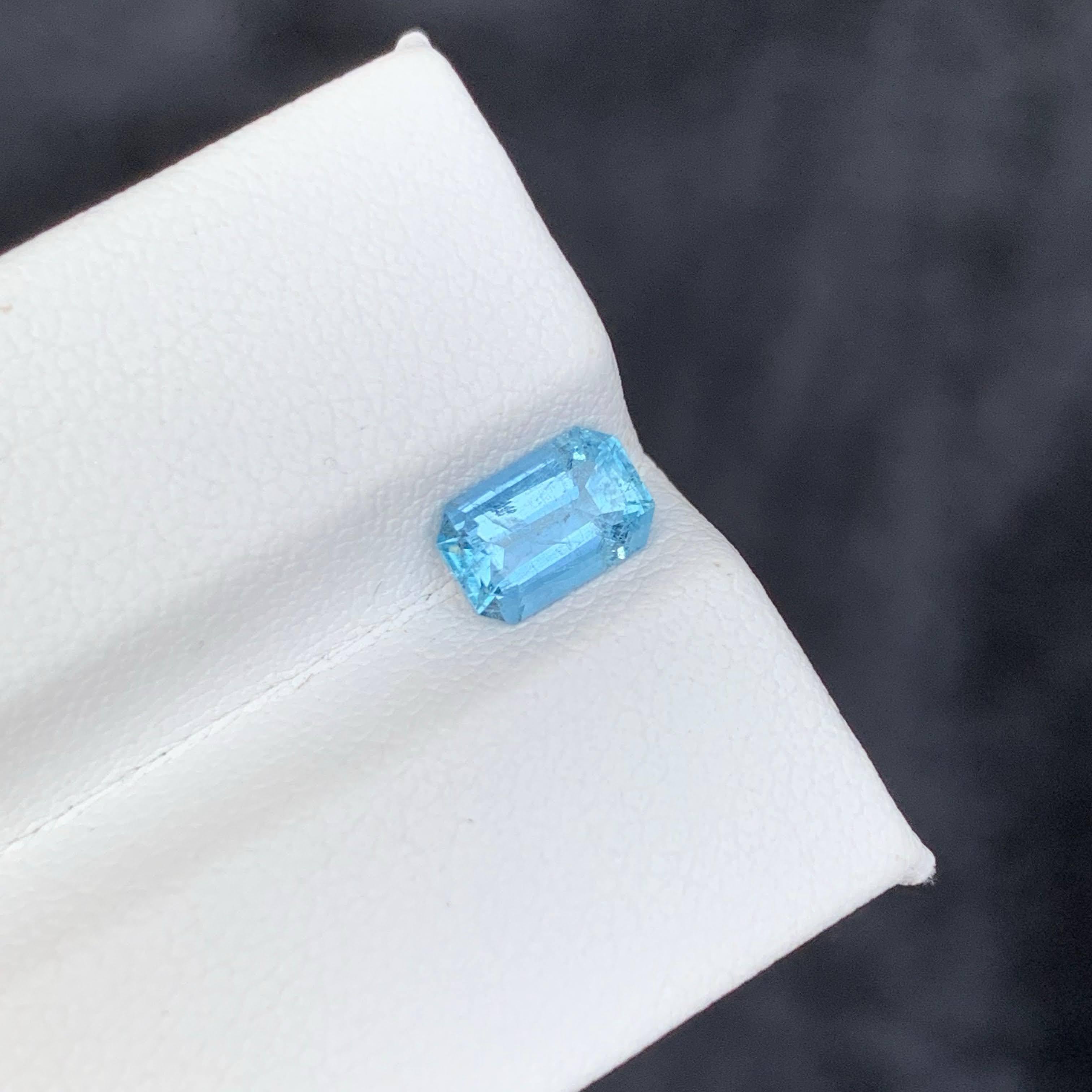 1,00 Karat Natürlicher loser blauer Aquamarin Stein Smaragdschliff Vietnamesischer Edelstein für Damen oder Herren im Angebot