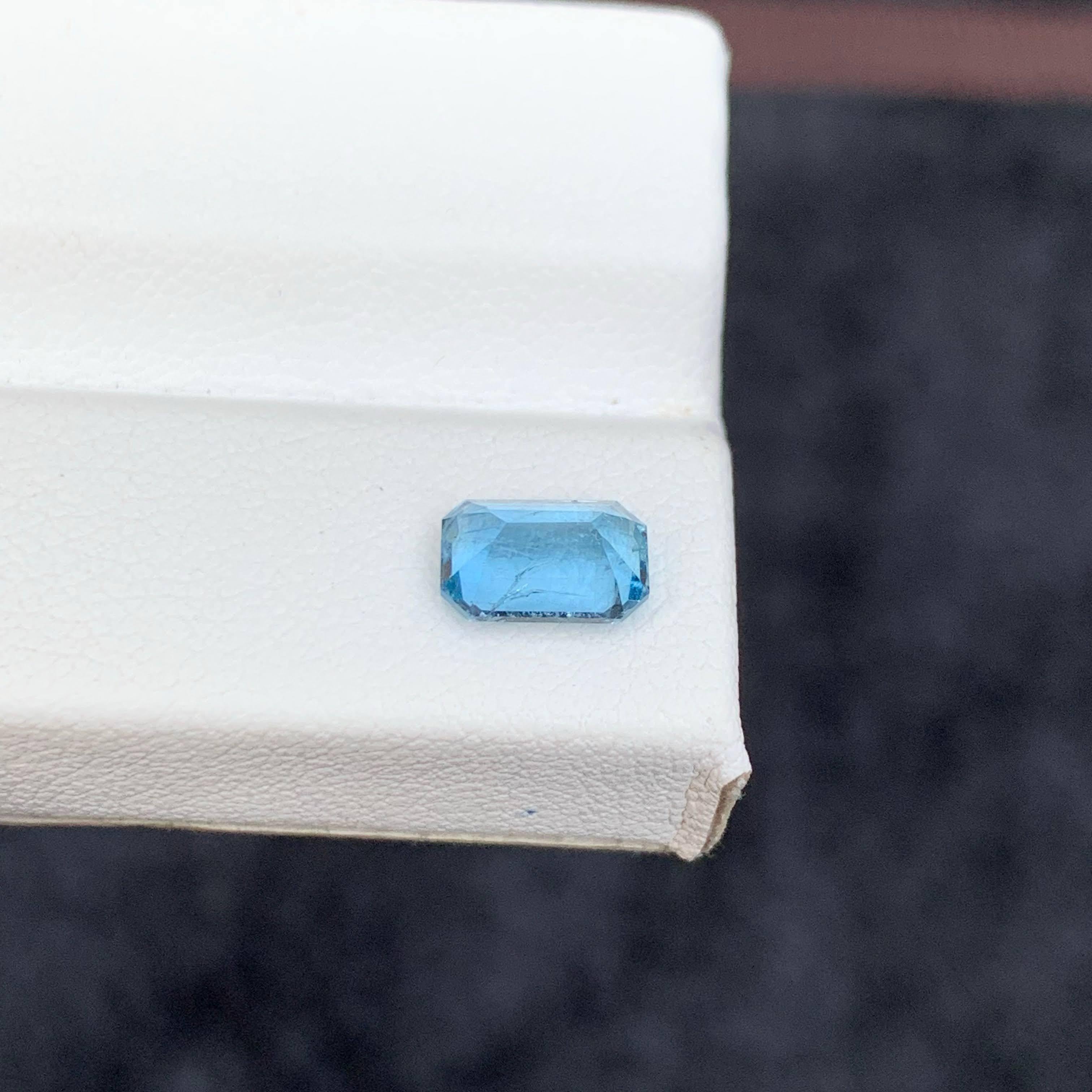 1,00 Karat Natürlicher loser blauer Aquamarin Stein Smaragdschliff Vietnamesischer Edelstein im Angebot 2