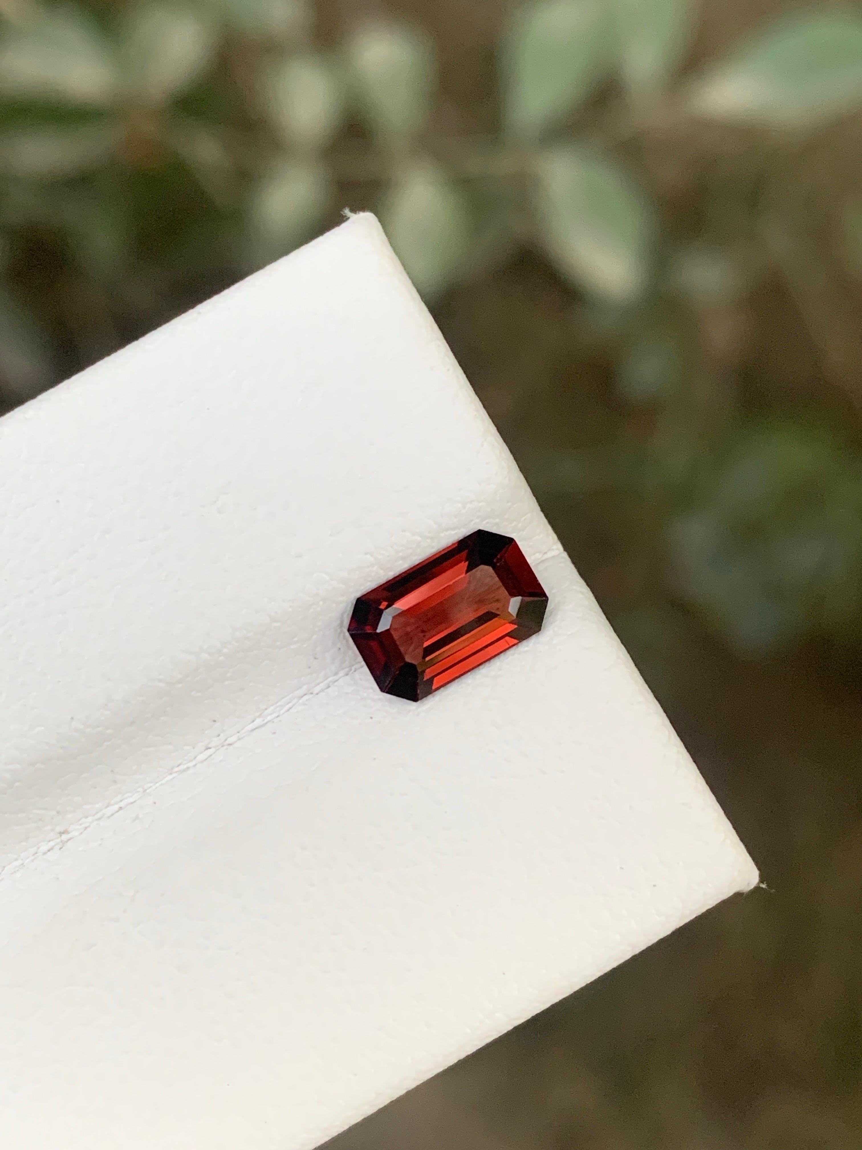 Loose Hessonite Garnet

Weight: 1.00 Carats
Dimension: 8 x 5 x 3 Mm
Origin: Afghanistan 
Shape: Emerald 
Color: Reddish Orange
Treatment: Non
Certificate: On Demand

Hessonite garnet, also known as 