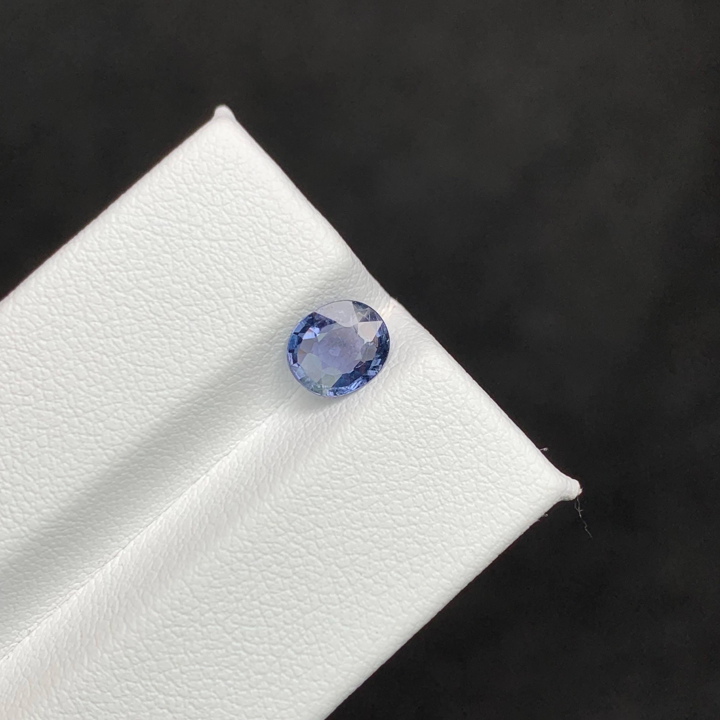 1.00 Carat Natural Loose Light Cornflower Blue Sapphire Oval Cut Sri Lankan Gem For Sale 2