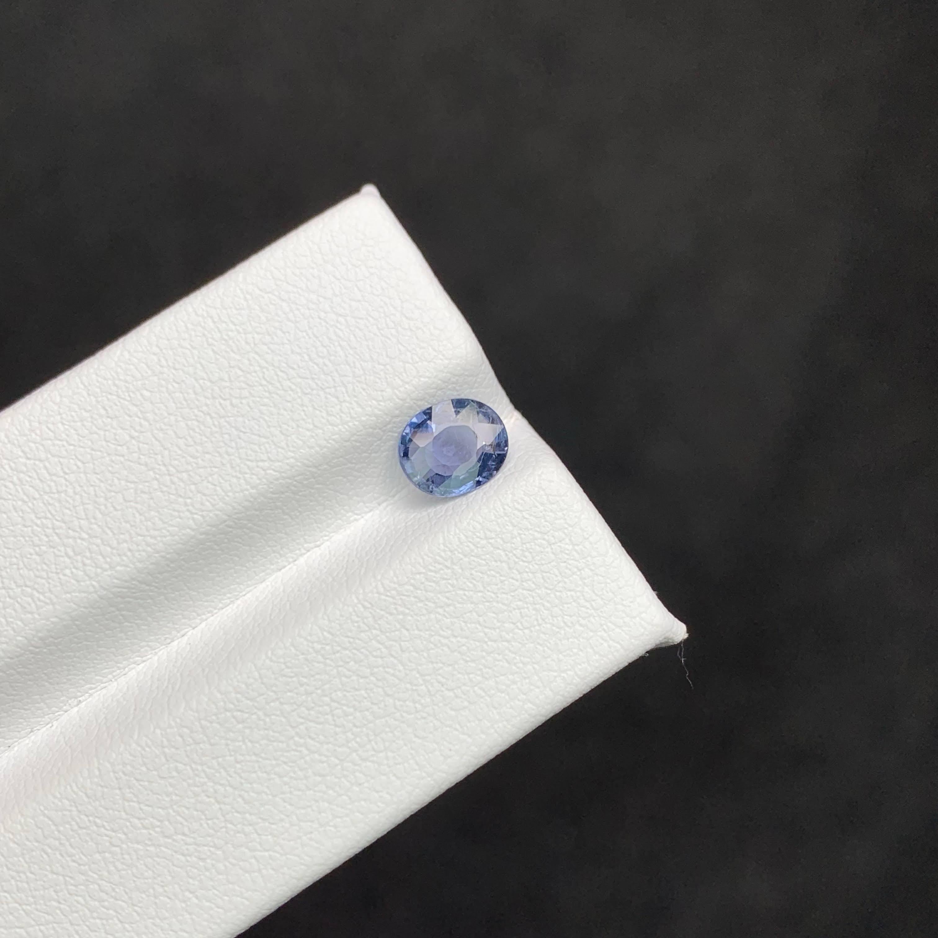 1.00 Carat Natural Loose Light Cornflower Blue Sapphire Oval Cut Sri Lankan Gem For Sale 4