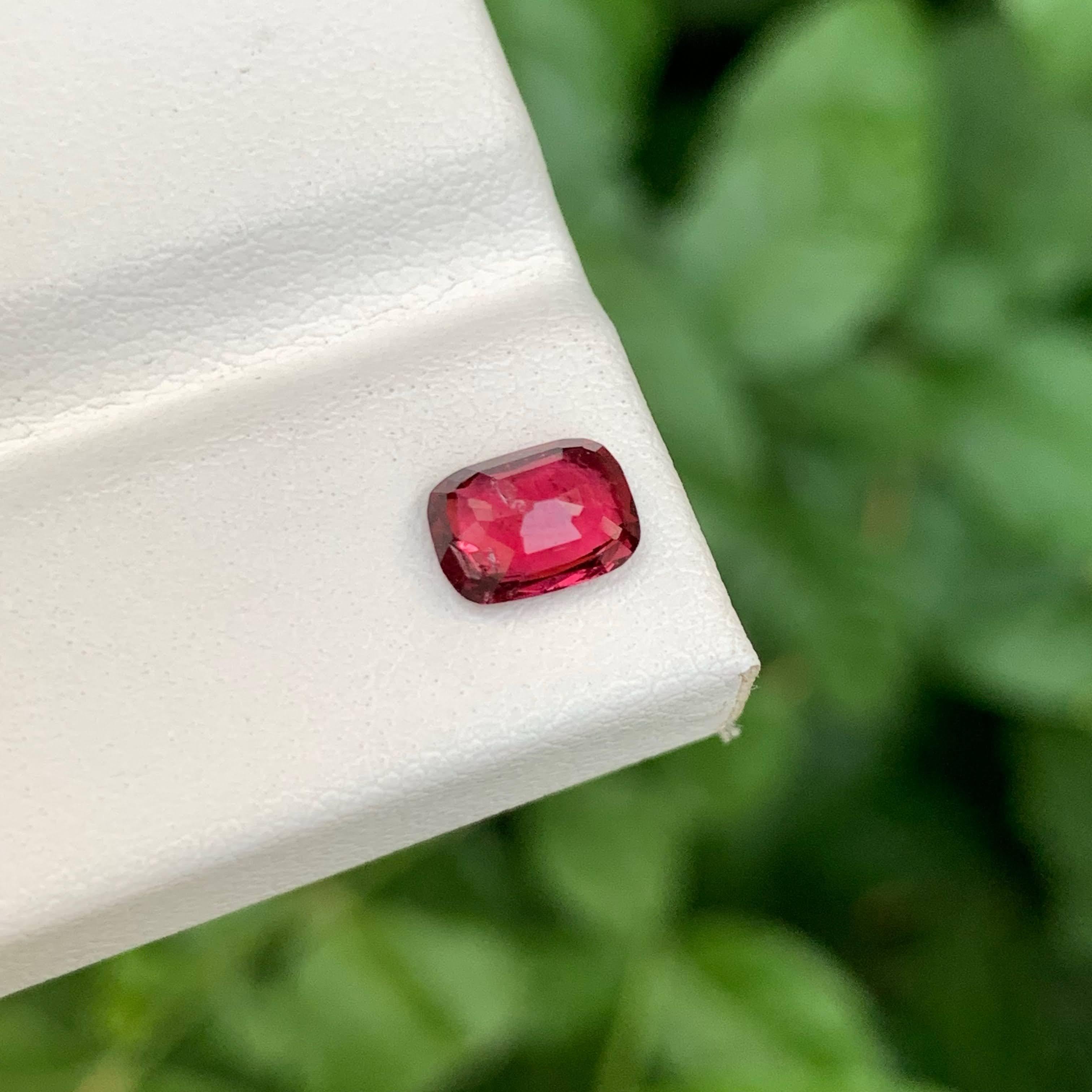 1,00 Quilate Piedra Espinela Roja Natural Suelta Talla Cojín Gema Birmana Corte cojín en venta