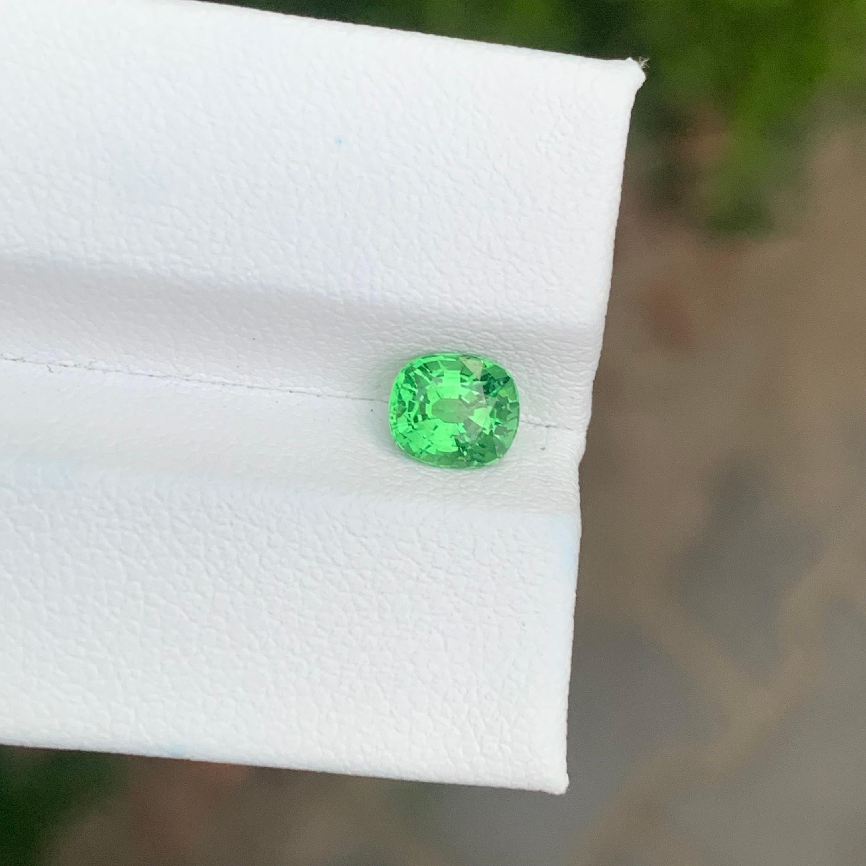 1.00 Carat Natural Loose Tsavorite Garnet Cushion Shape Gemstone For Sale 1