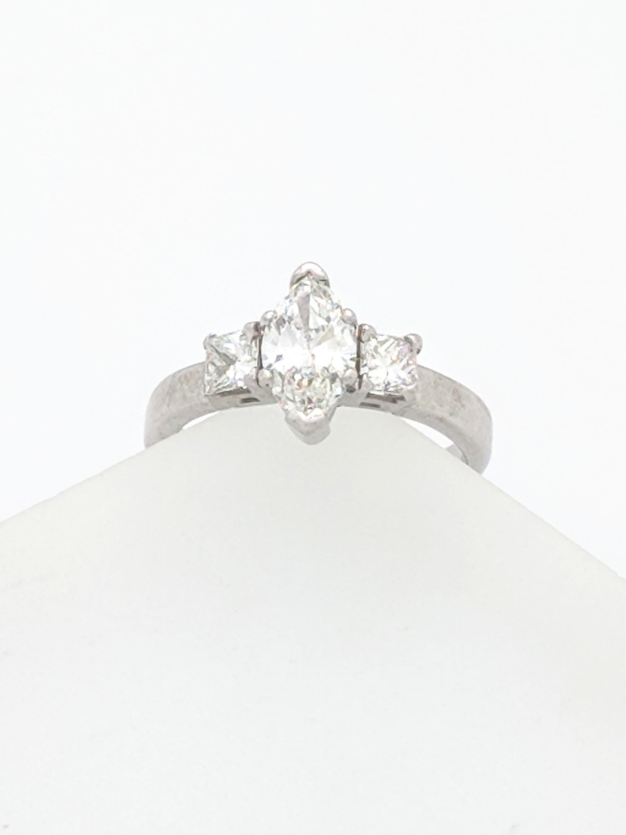 1.00 Carat Natural Marquise Cut Diamond Engagement Ring Platinum For Sale 5