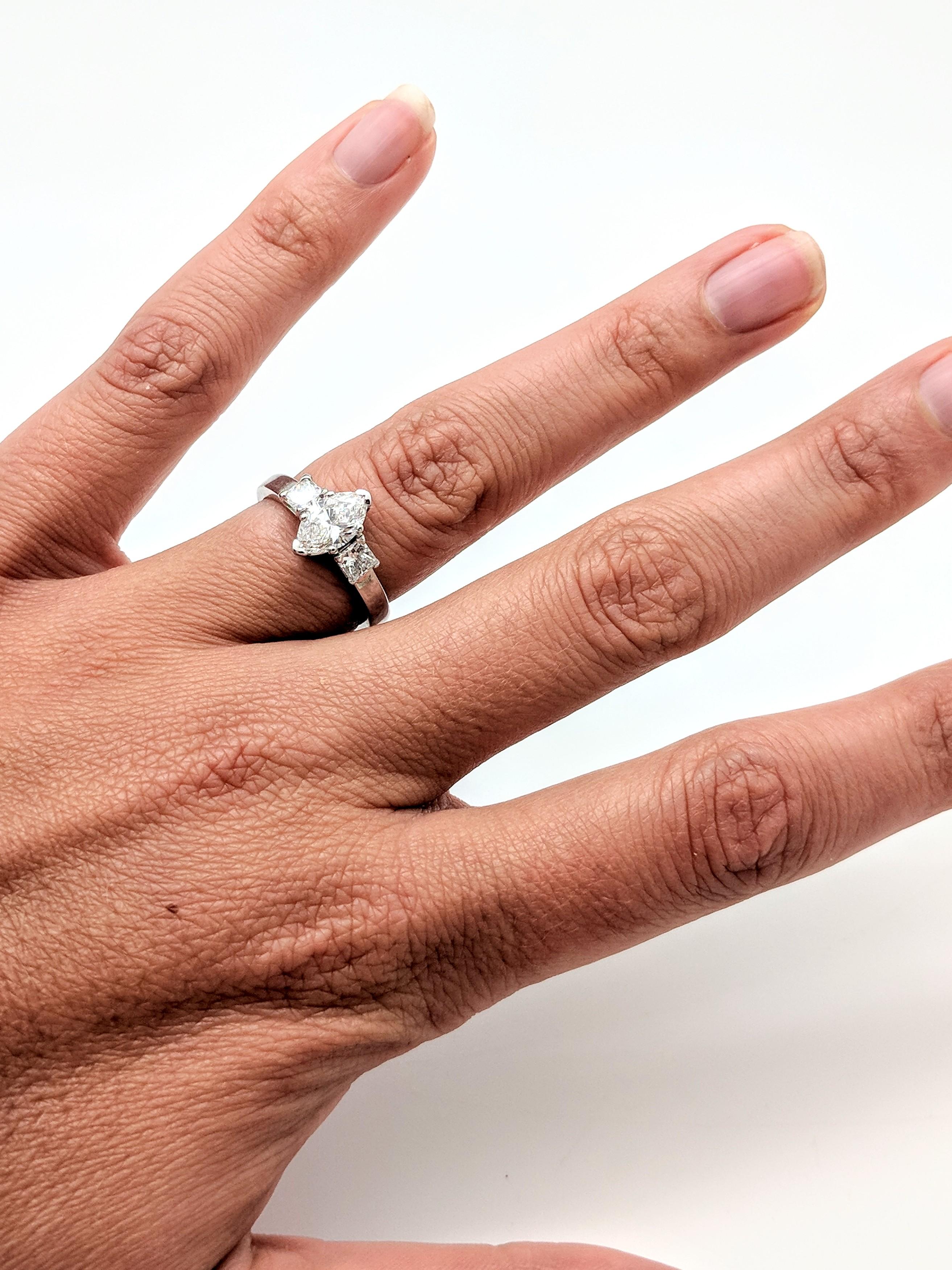 1.00 Carat Natural Marquise Cut Diamond Engagement Ring Platinum For Sale 6