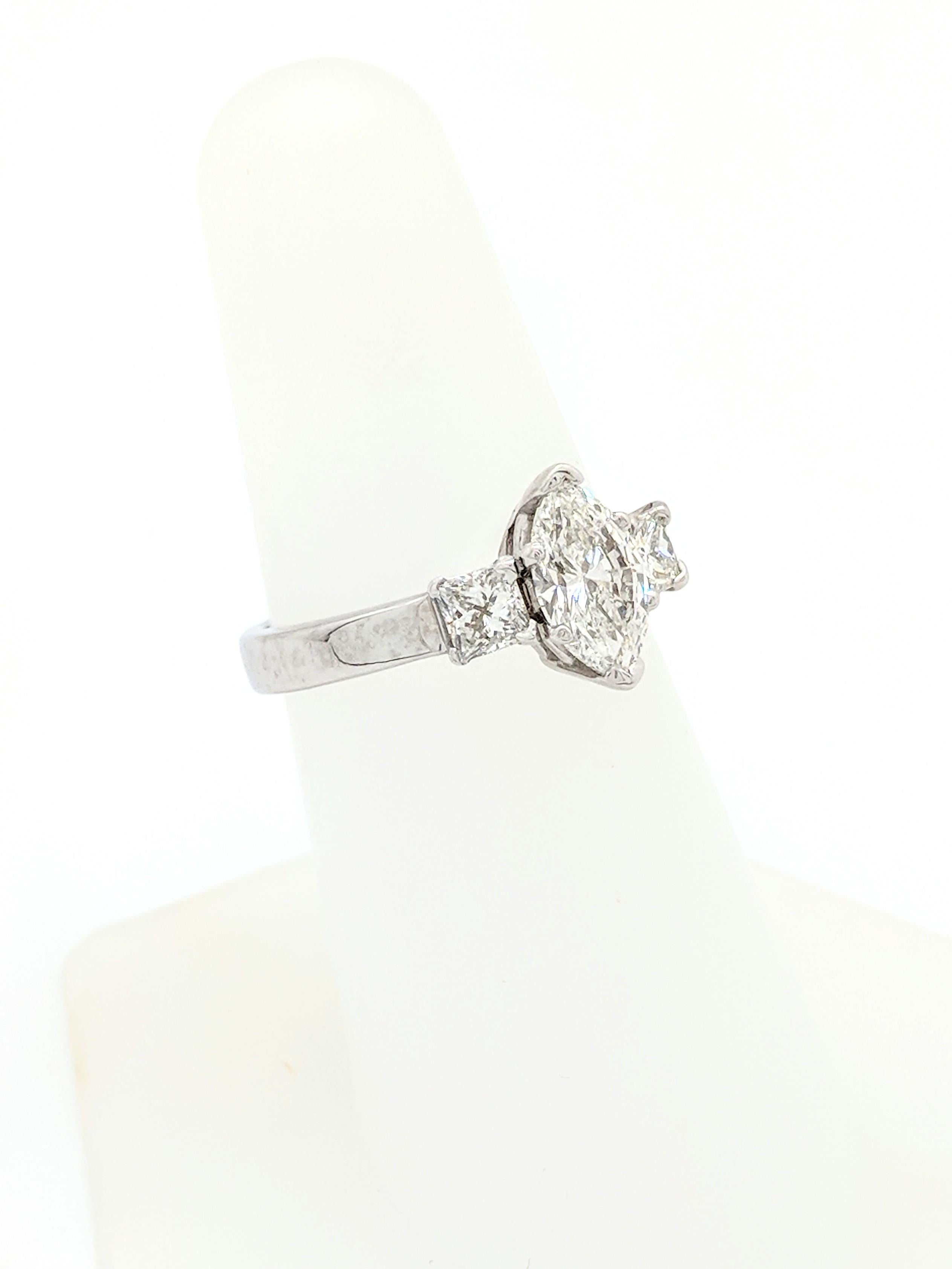 Modernist 1.00 Carat Natural Marquise Cut Diamond Engagement Ring Platinum For Sale