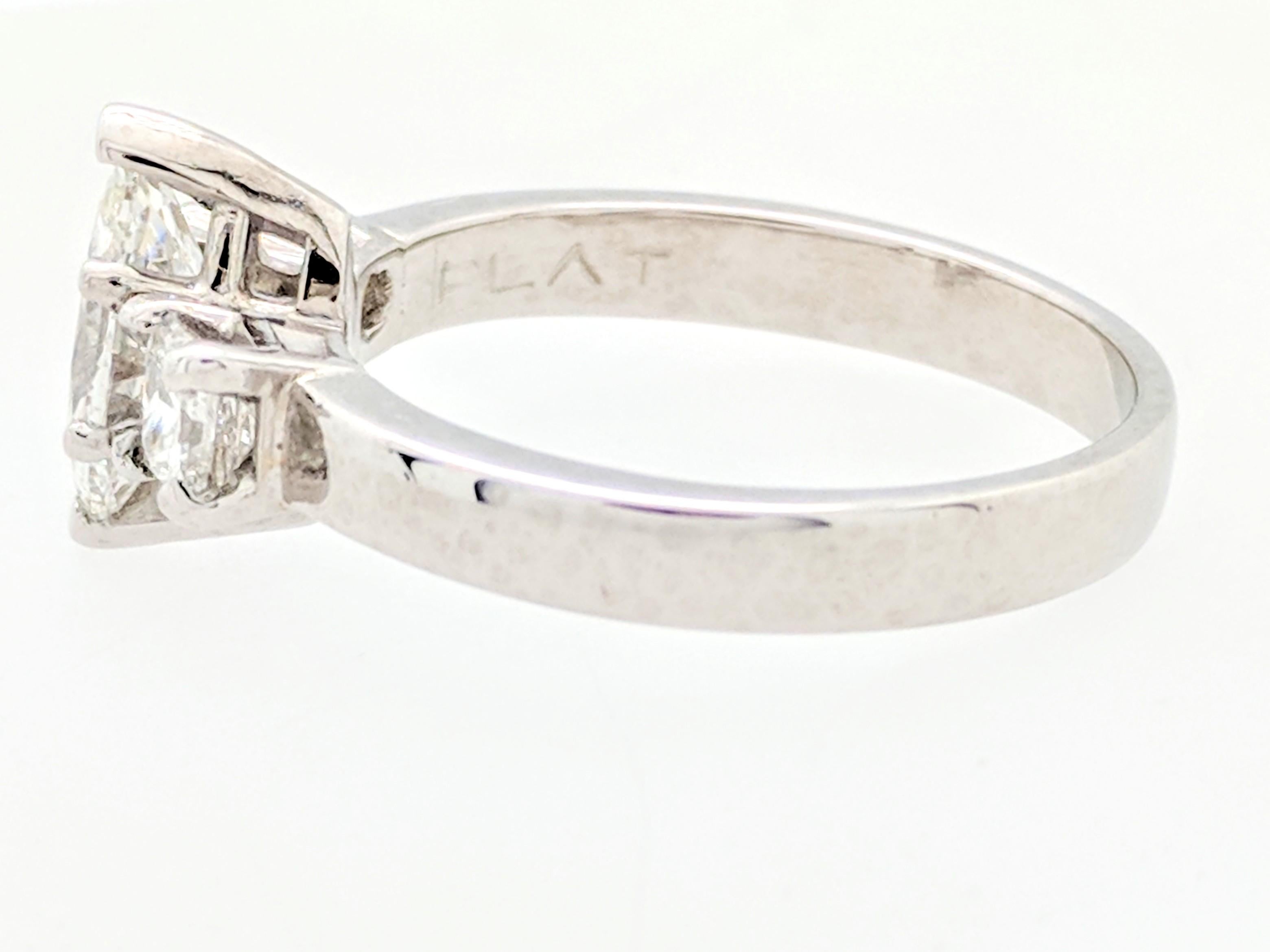1.00 Carat Natural Marquise Cut Diamond Engagement Ring Platinum For Sale 1