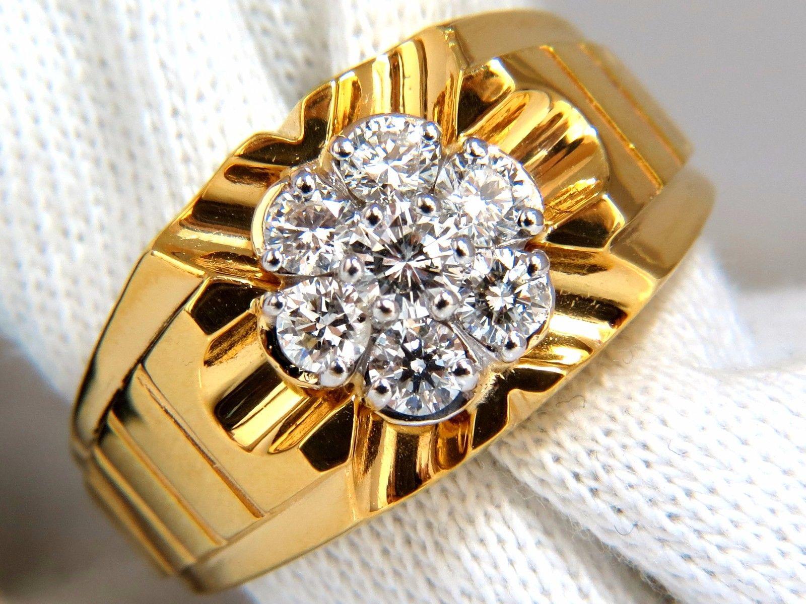 1.00 Carat Natural Round Cut Diamonds Wide Men's Cluster Ring 18 Karat Flash In New Condition In New York, NY