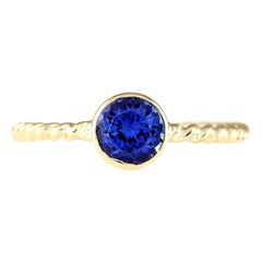 Bague tanzanite en or jaune 14 carats