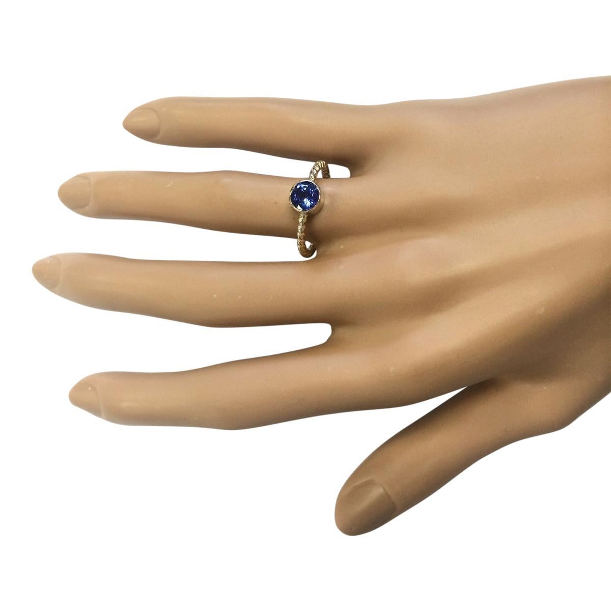 Tanzanite Ring In 14 Karat Yellow Gold In New Condition For Sale In Los Angeles, CA