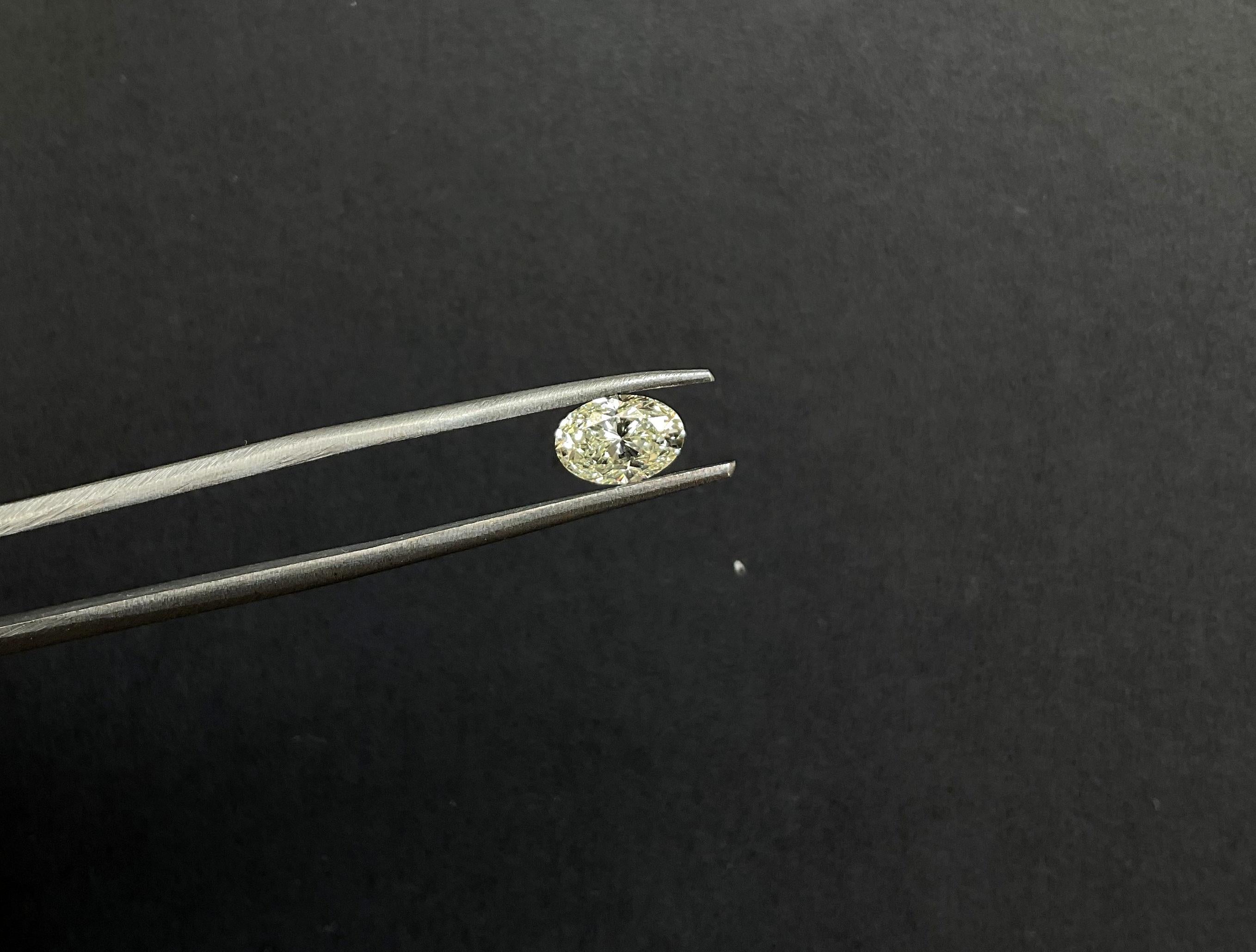 1.00 Carat Non-Certified Diamond Oval Brilliant Cut L Color For Top Fine Jewelry

Weight : 1.00 Carats
Color : L
Clarity : SI
Quantity : 1  
Cut : Oval Brilliant 
Size : 7x5 MM