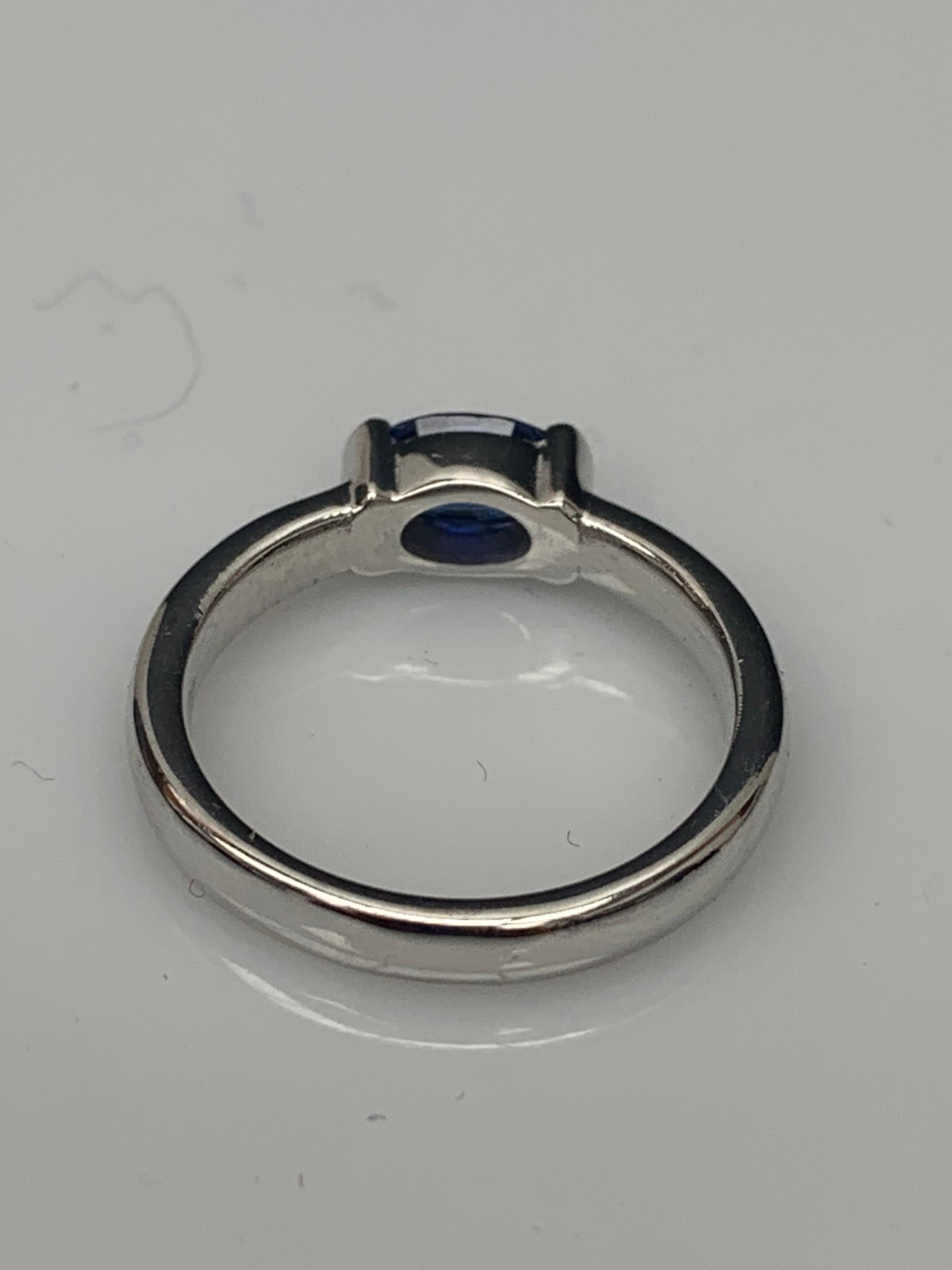 1.00 Carat Oval Cut Blue Sapphire Band Ring in 14K White Gold For Sale 6