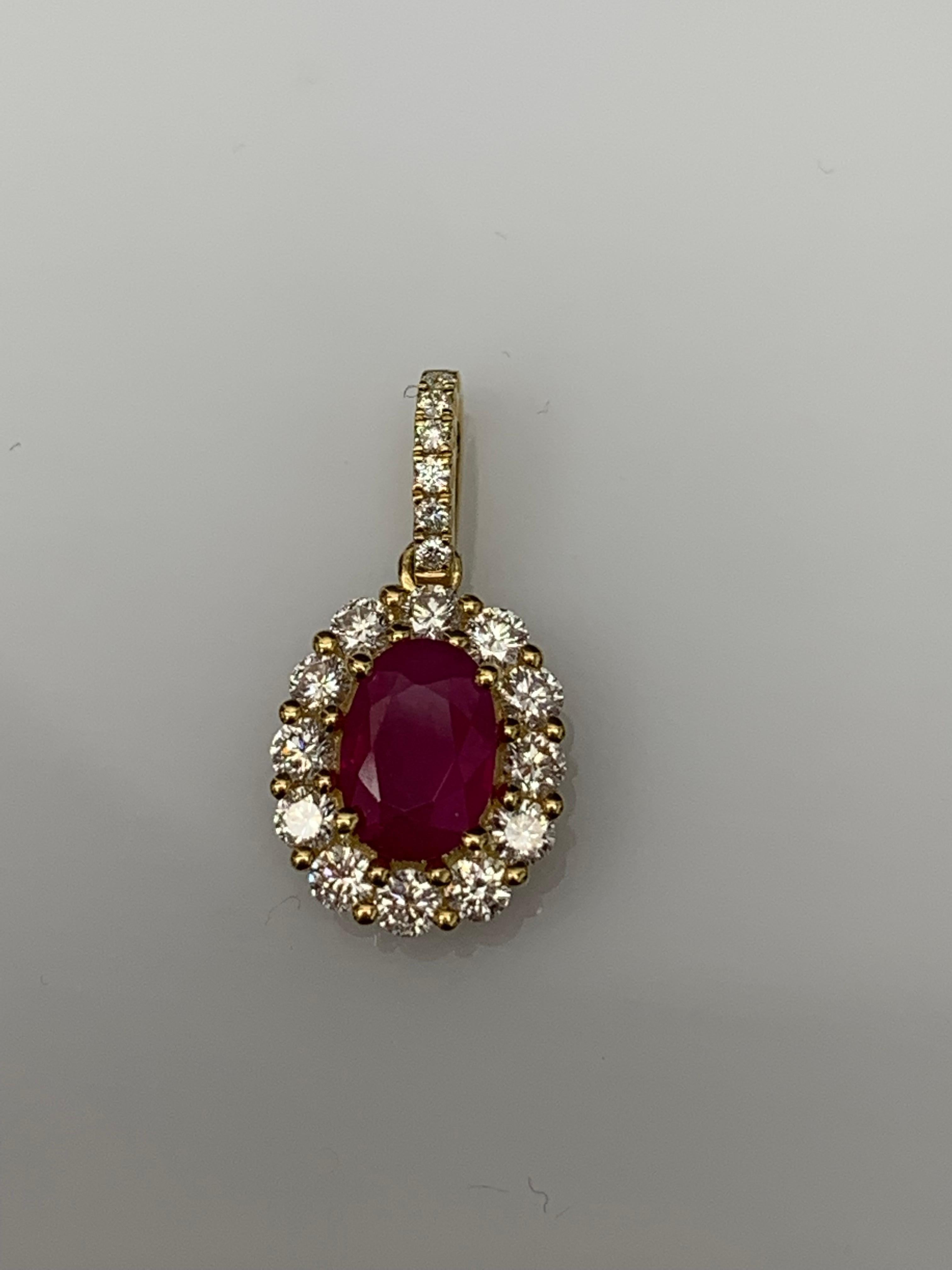 1.00 Carat Oval Cut Ruby and Diamond Halo Pendant Necklace in 18K Yellow Gold For Sale 3
