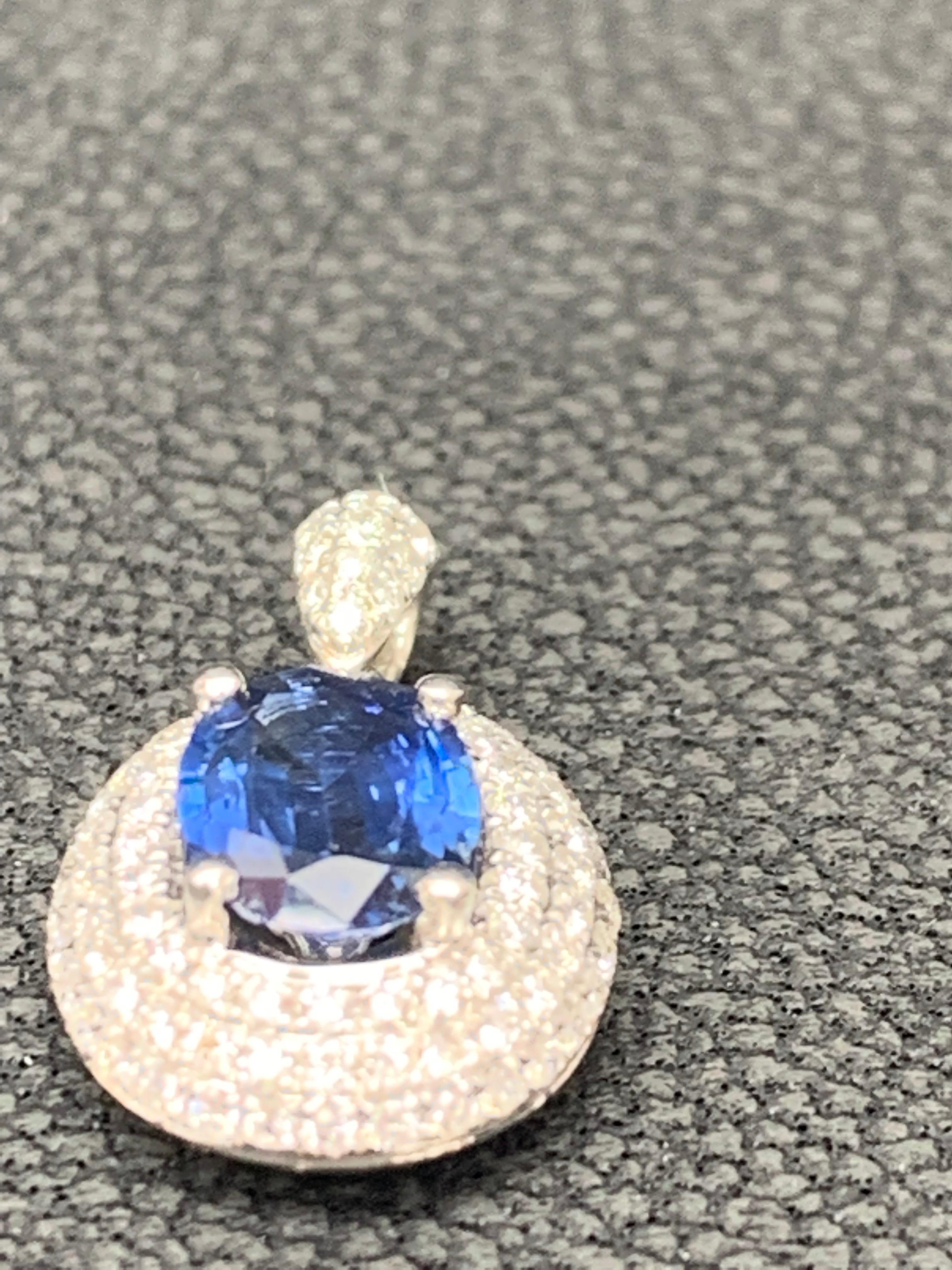 Modern 1.00 Carat Oval Cut Sapphire and Diamond Pendant in 18K White Gold For Sale