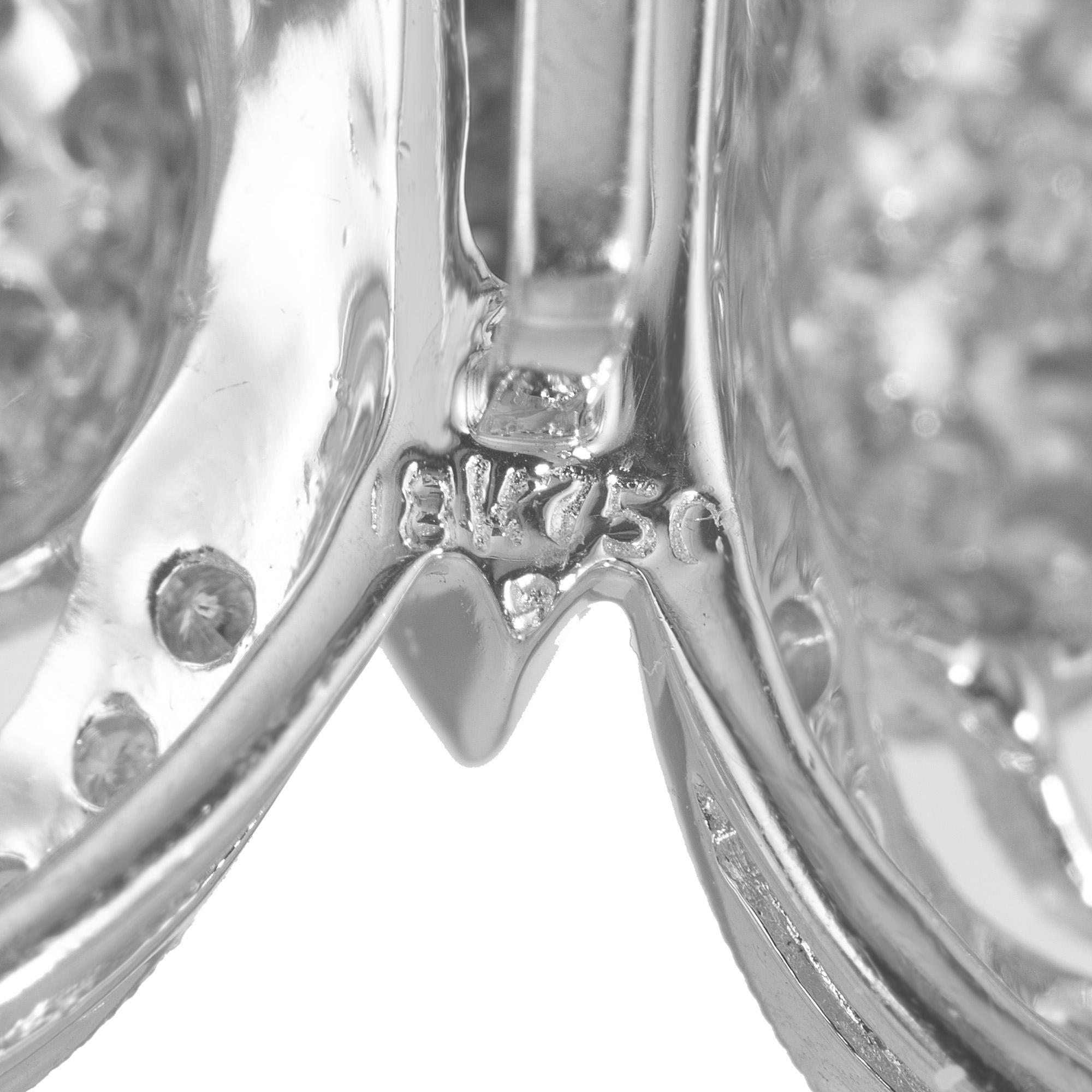 1.00 Carat Pave Round Diamond White Gold Butterfly Brooch For Sale 1