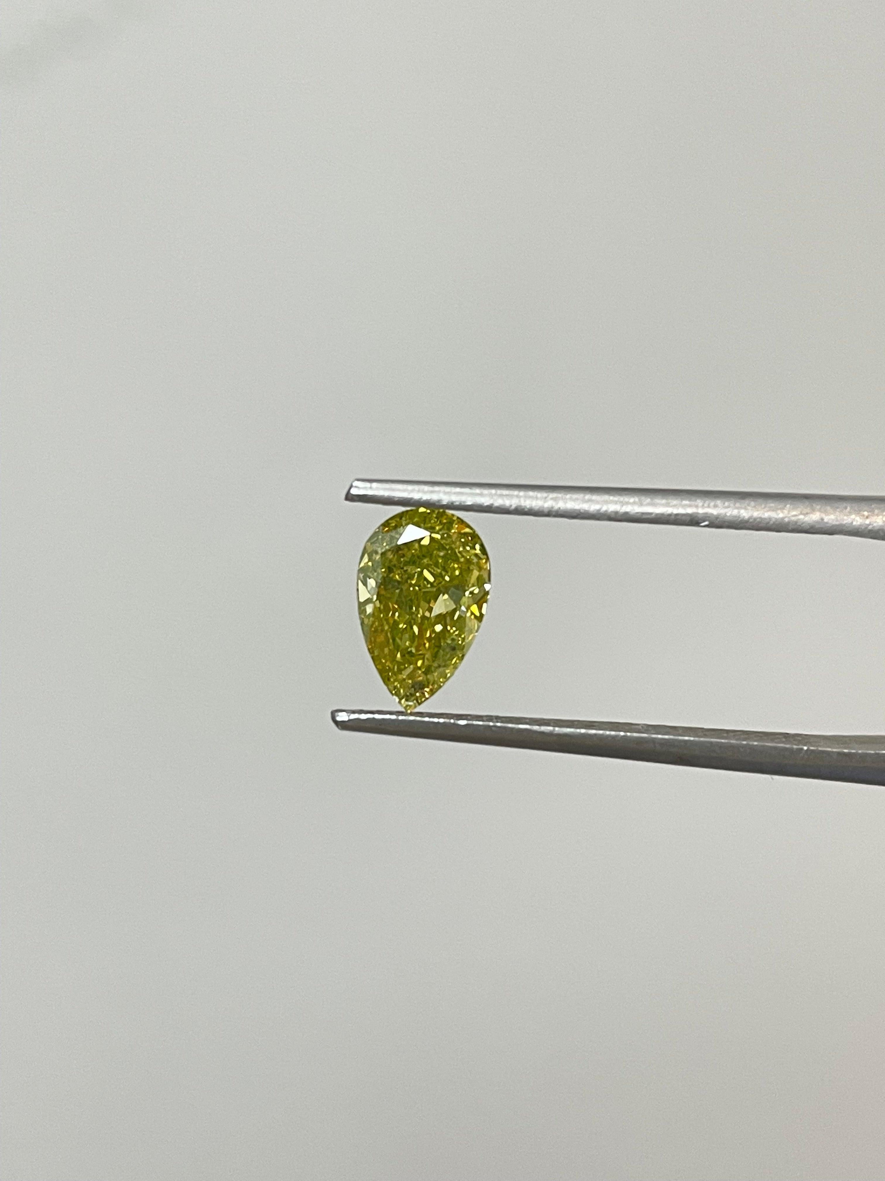 Taille brillant 1.00 Carat Pear Brilliant Gia Certified Fancy Deep Brownish Greenish Yellow Si2 en vente