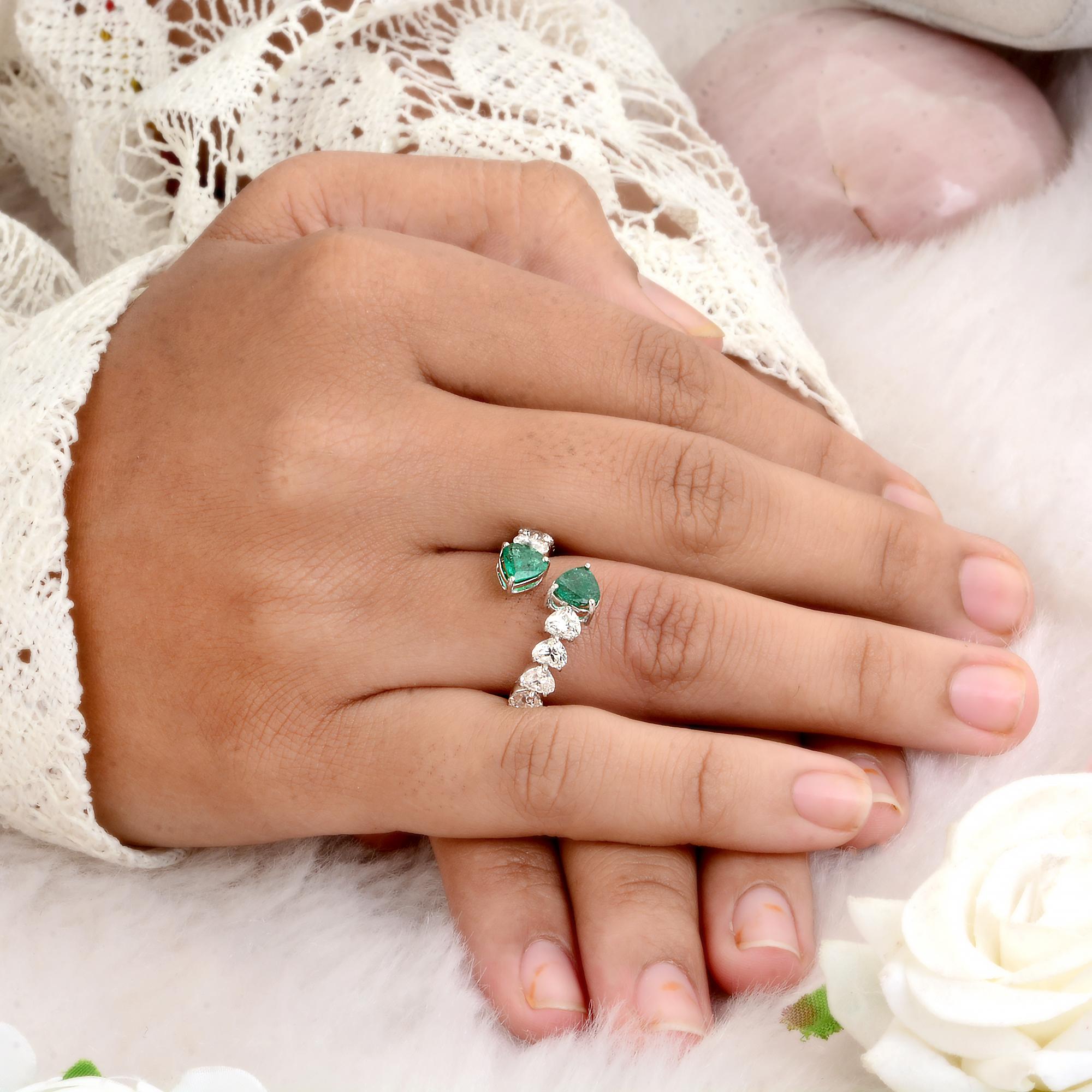 Modern 1.00 Carat Pear Natural Emerald Wrap Ring 2.30 Ct Heart Diamond 18k White Gold For Sale