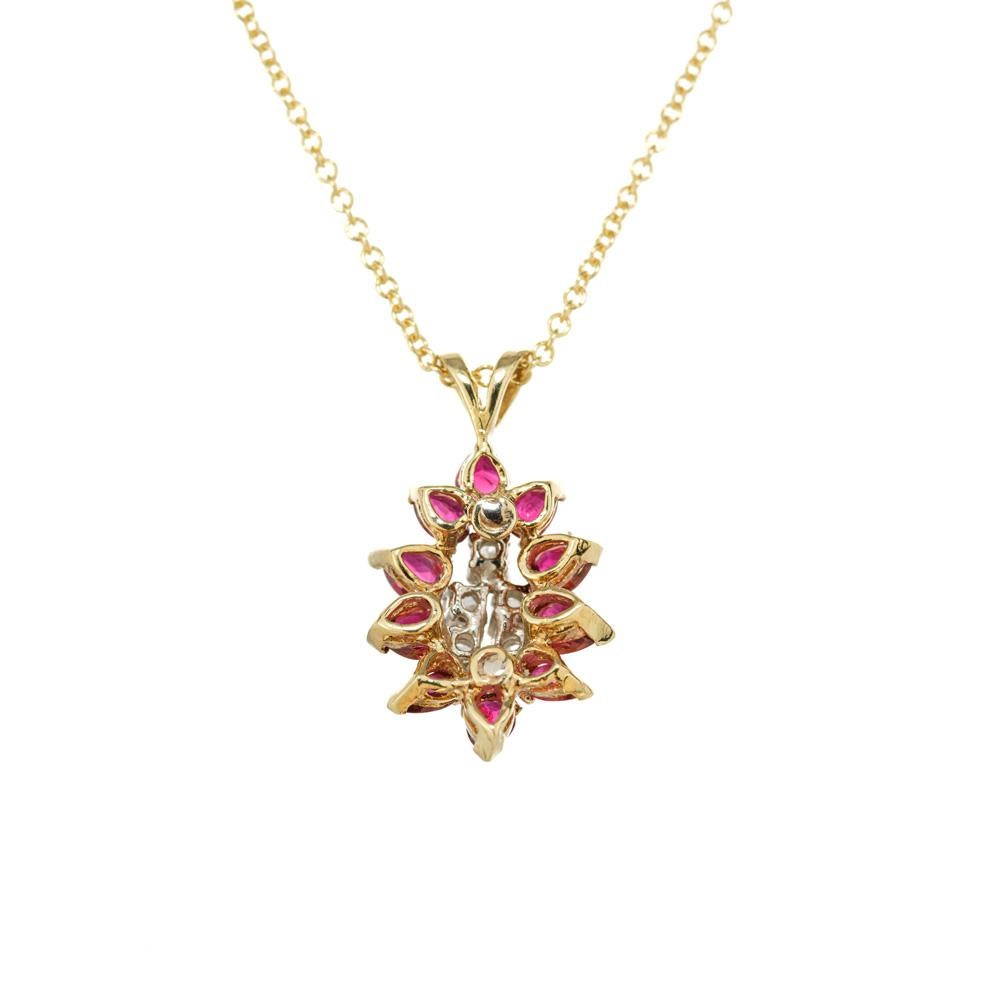 1.00 Carat Pear Ruby Diamond Yellow Gold Pendant Necklace In Good Condition For Sale In Stamford, CT
